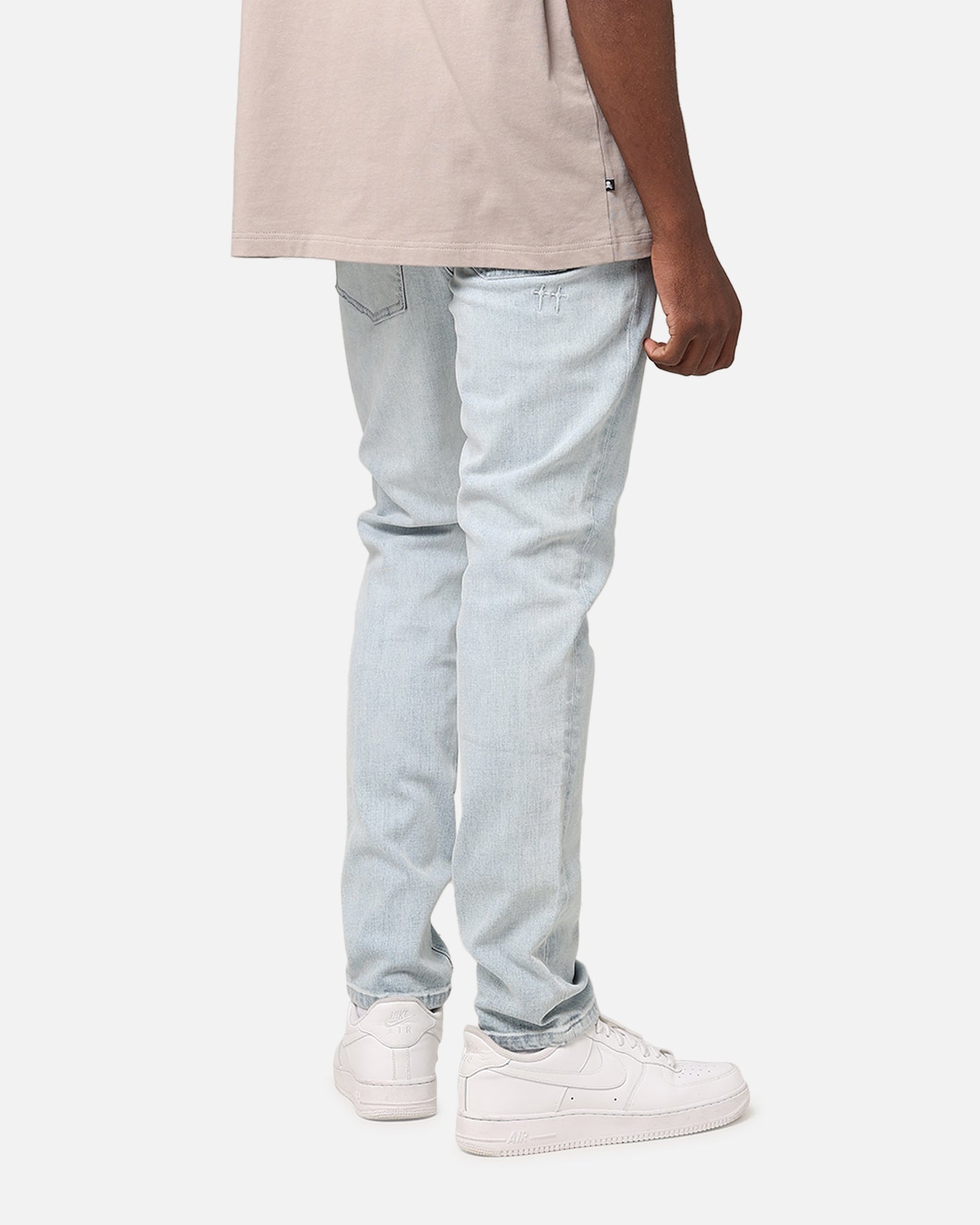 {product_title} - {shop_name}