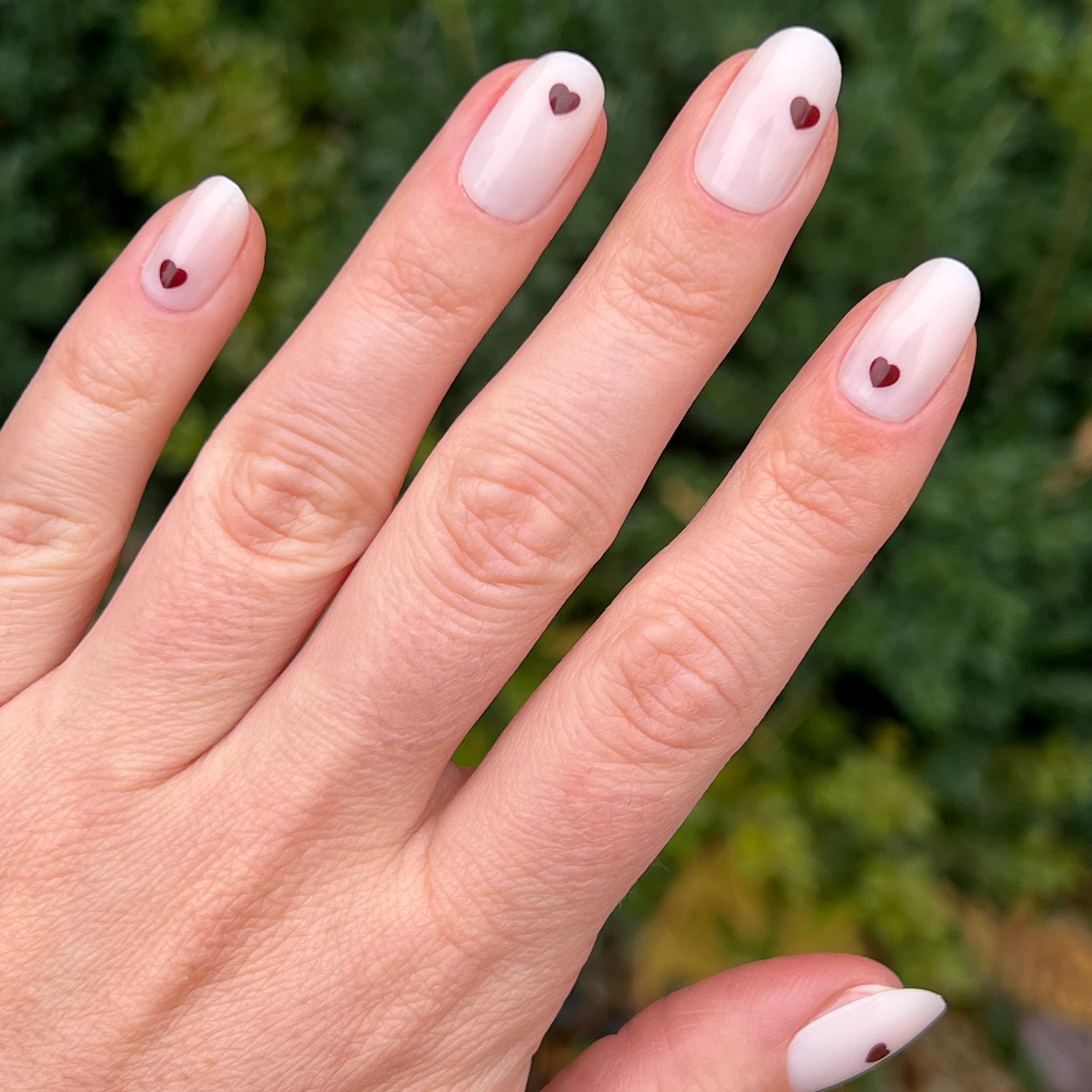 Vampy Heart - Press-On | Medium | Oval、mySite、solidvoid