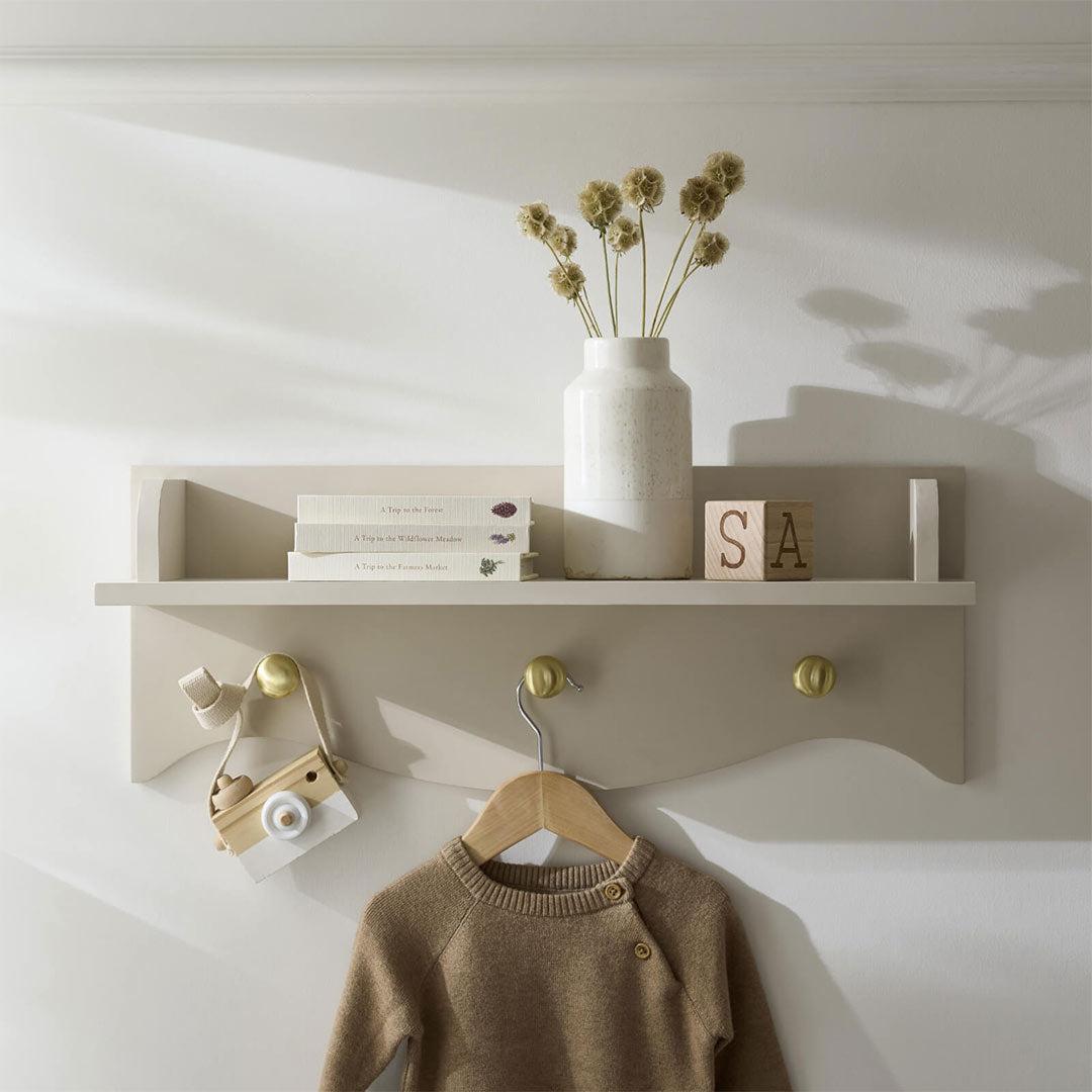  CuddleCo Clara Shelf - Cashmere、mySite、merchandisen
