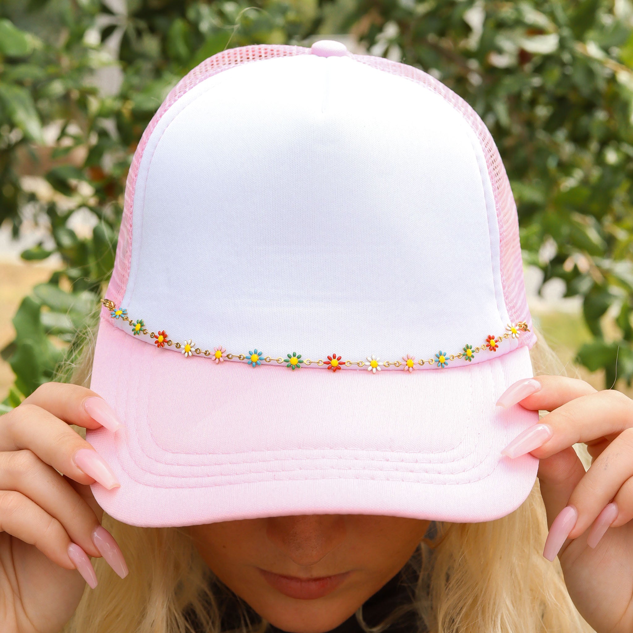 18K Gold PVD Stainless Steel Multi-Colored Daisy Trucker Hat Chain / CHN0037、mySite、dreamappss