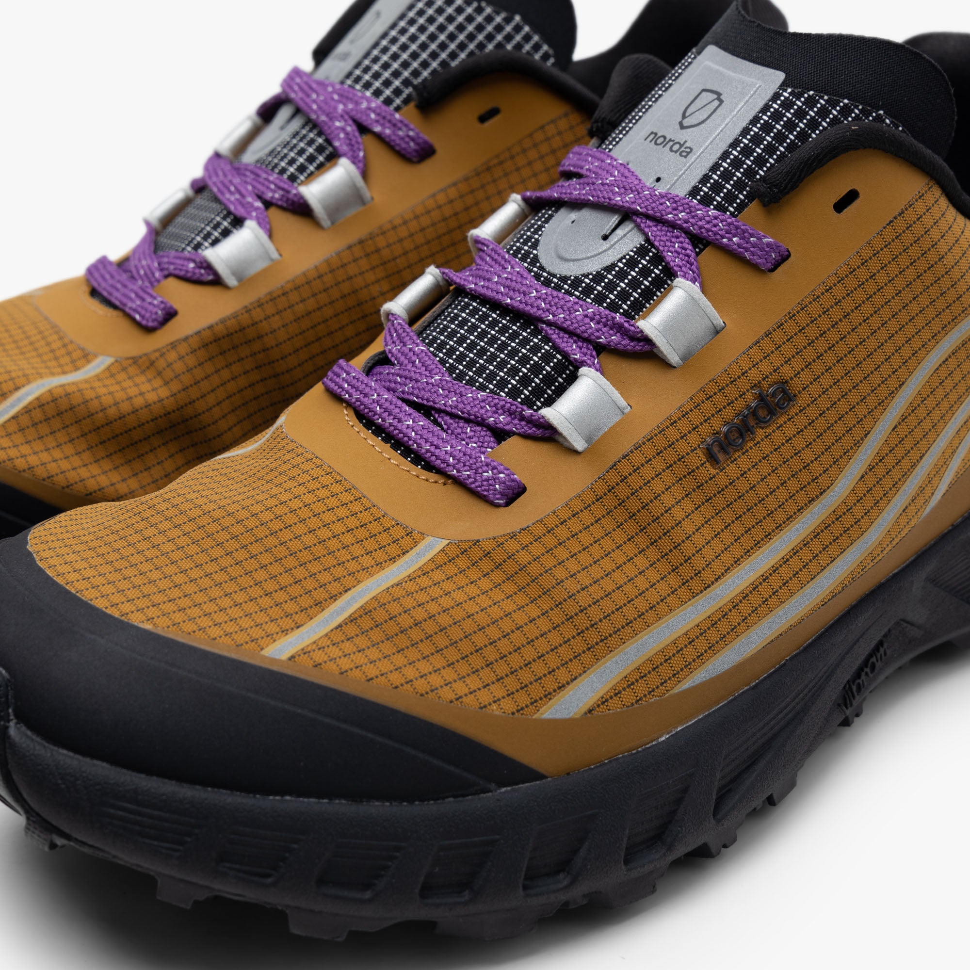  norda 002 / Oak LTD、mySite、merchandisen