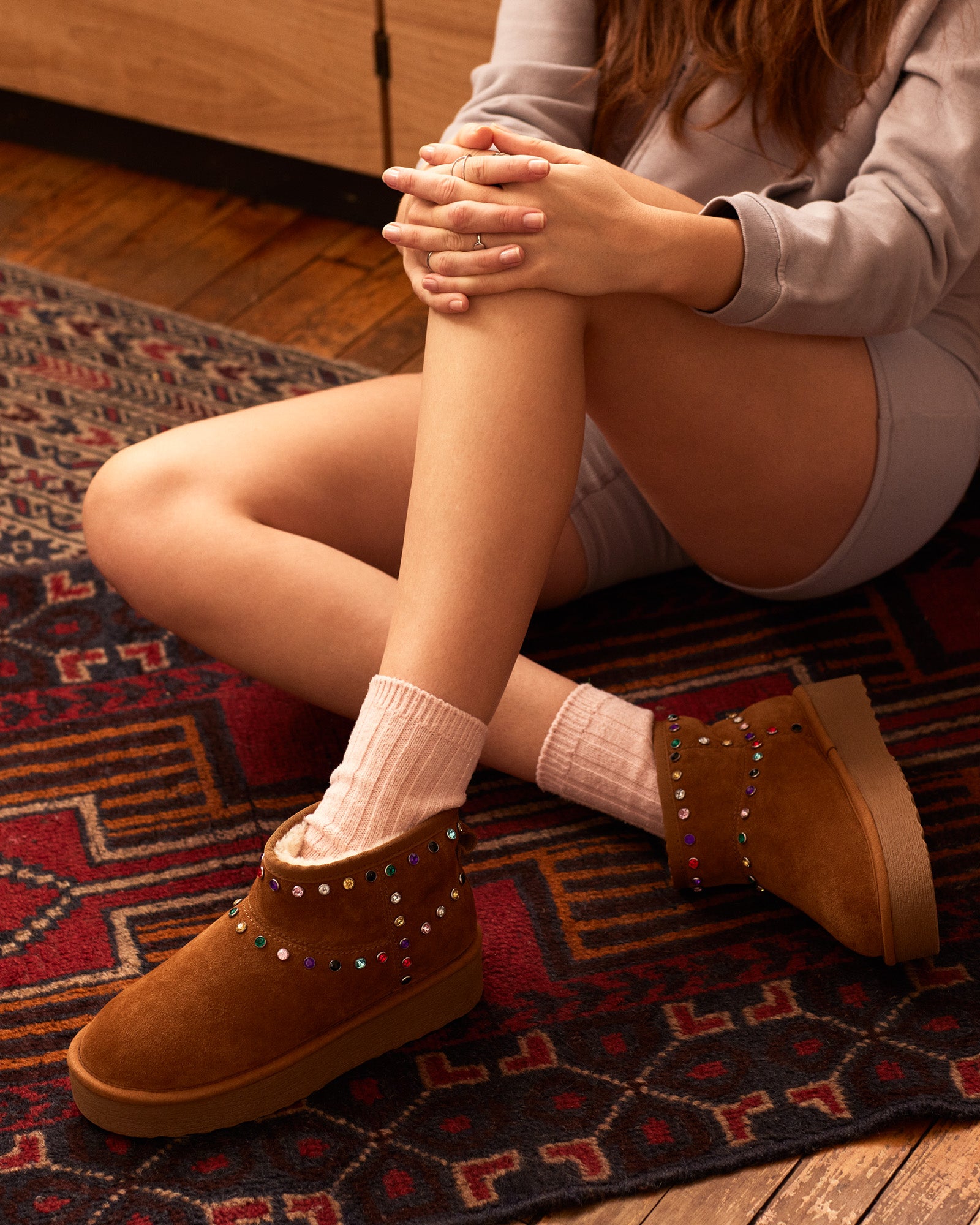 COMFY CHESTNUT SUEDE RHINESTONES、mySite、gtrtttuynbv