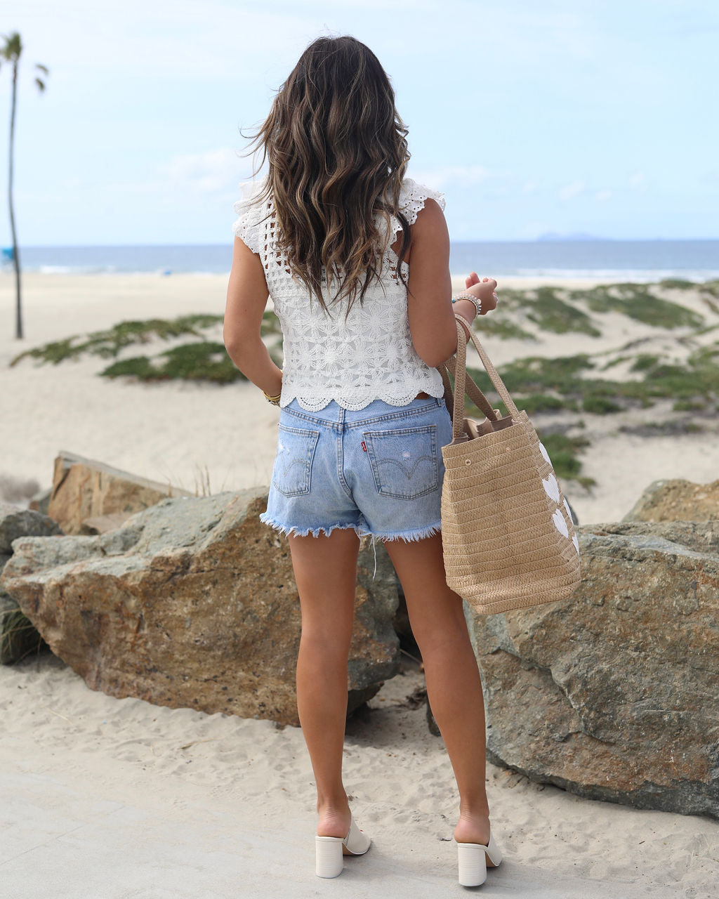 {product_title} - {shop_name}