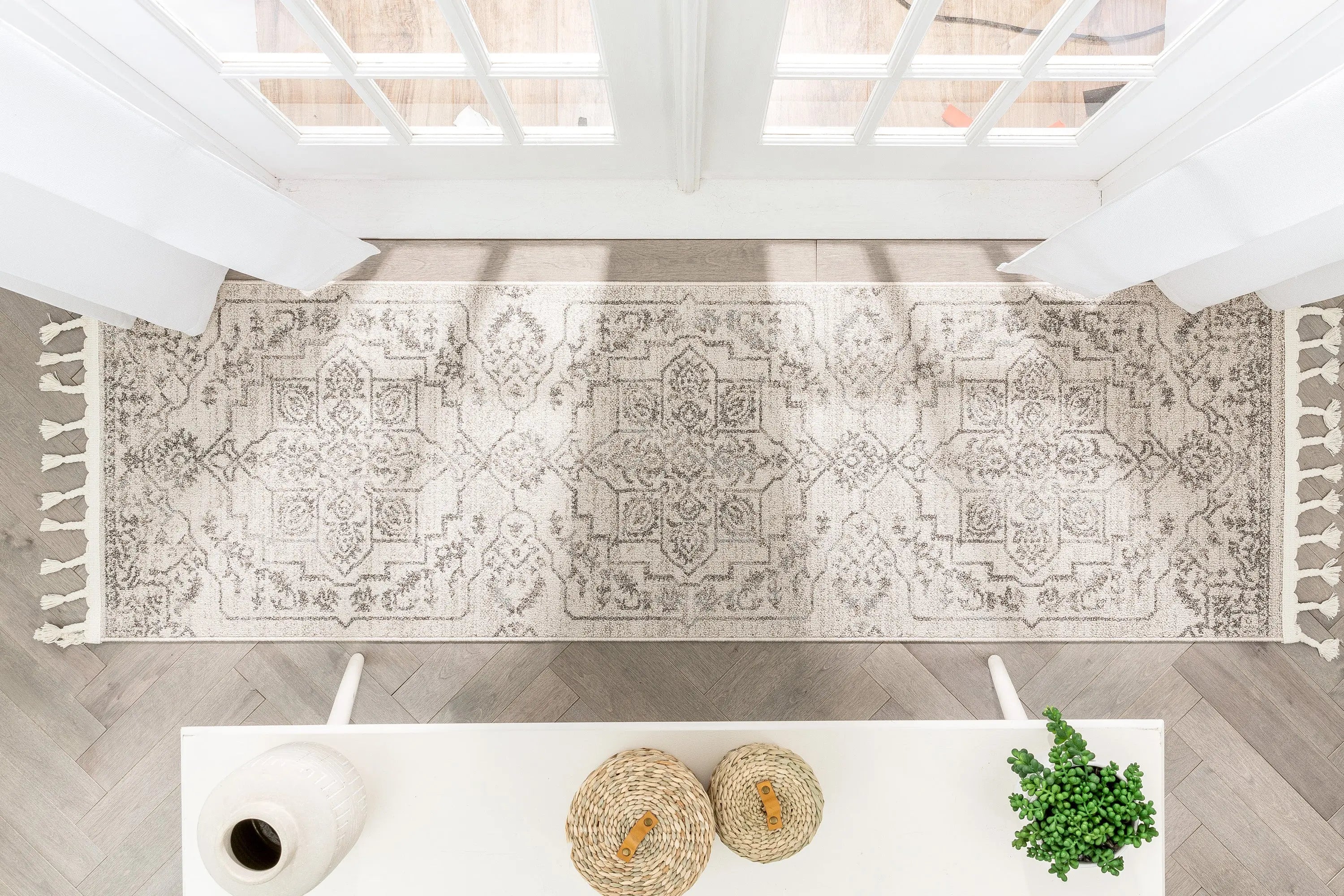 Valentina Oriental Medallion Brown Beige Kilim-Style 5'3 x 7'3 Rug、mySite、gigharbornorthrealestate