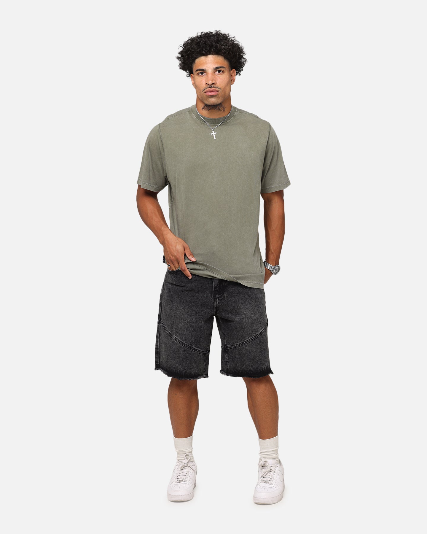 {product_title} - {shop_name}