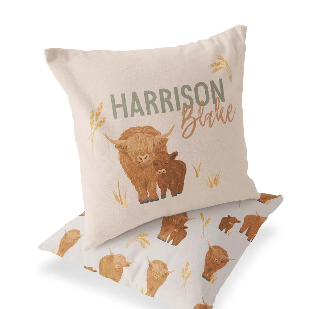  Happy Highland Cows Personalized Accent Pillow、mySite、layawaytickets