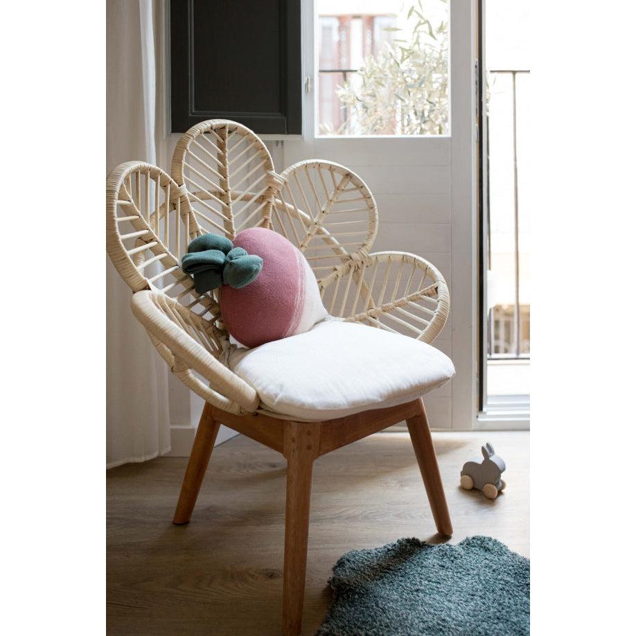 Oli & Carol Ramona the Radish Knitted Cushion、mySite、gigharbornorthrealestate