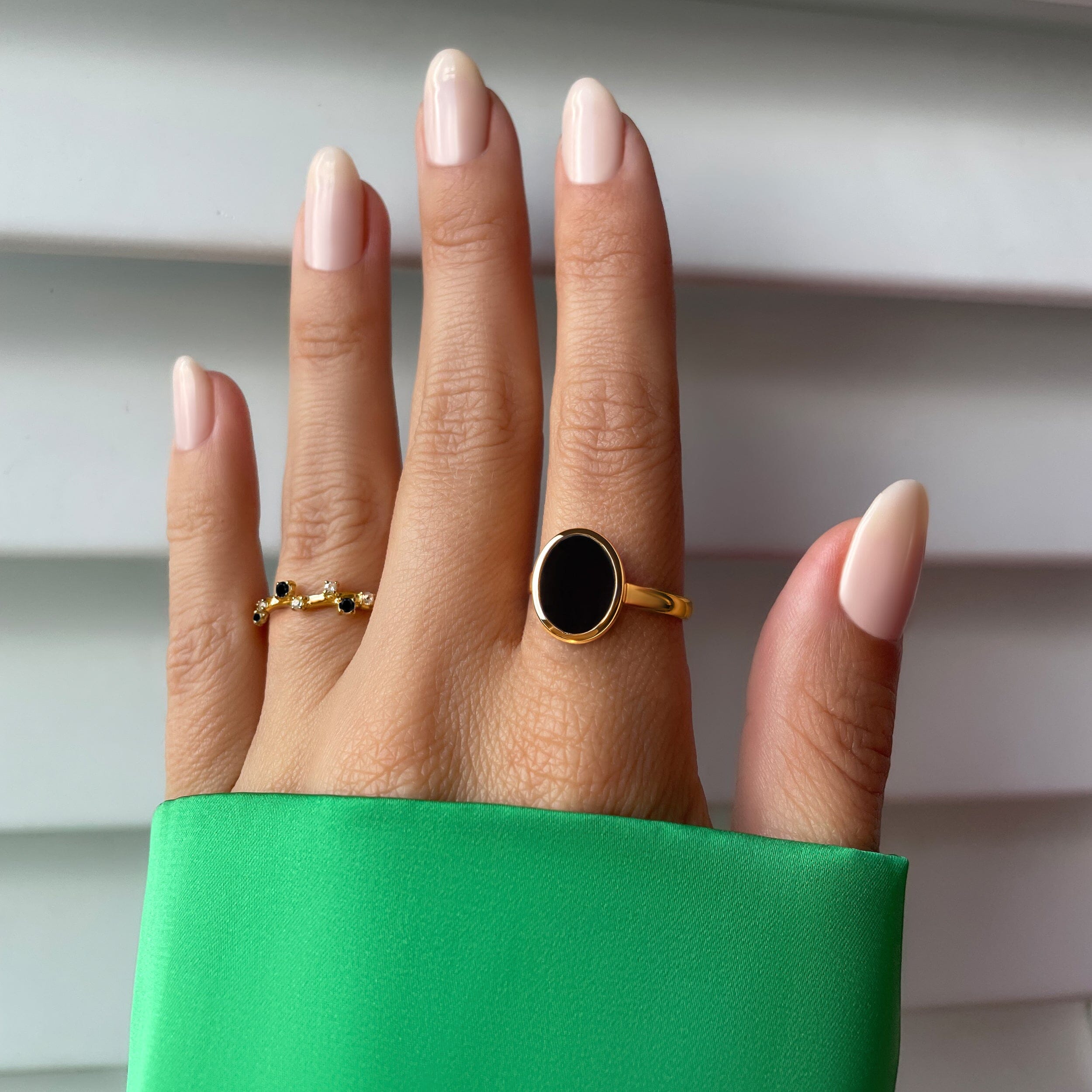 Black Onyx Enfolded Ring & Stardust Band、mySite、hinf8tx79