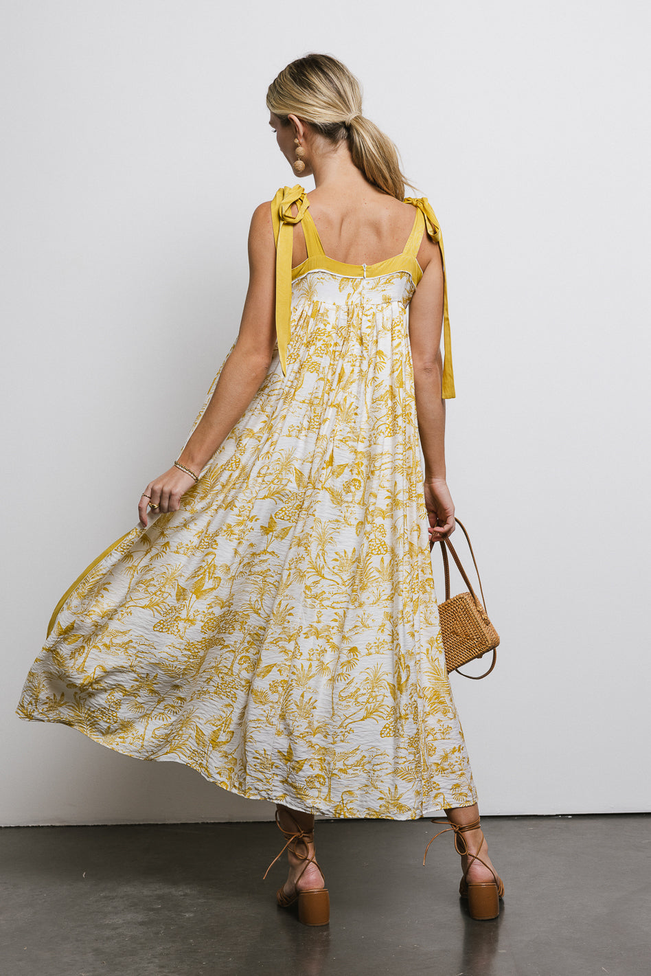 {product_title} - {shop_name}