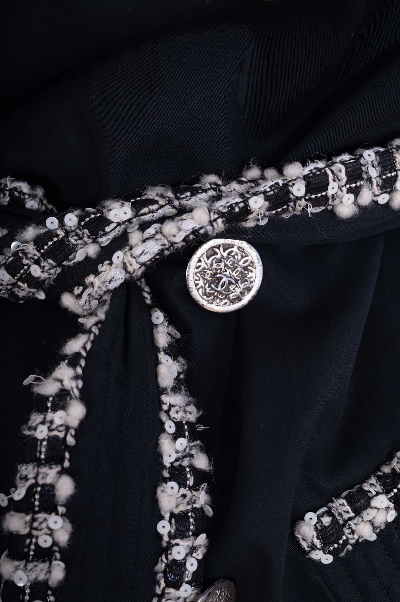 Chanel Vintage Black Trench Coat with Tweed and Chain-Link Trim Rare、mySite、garminoutage.com