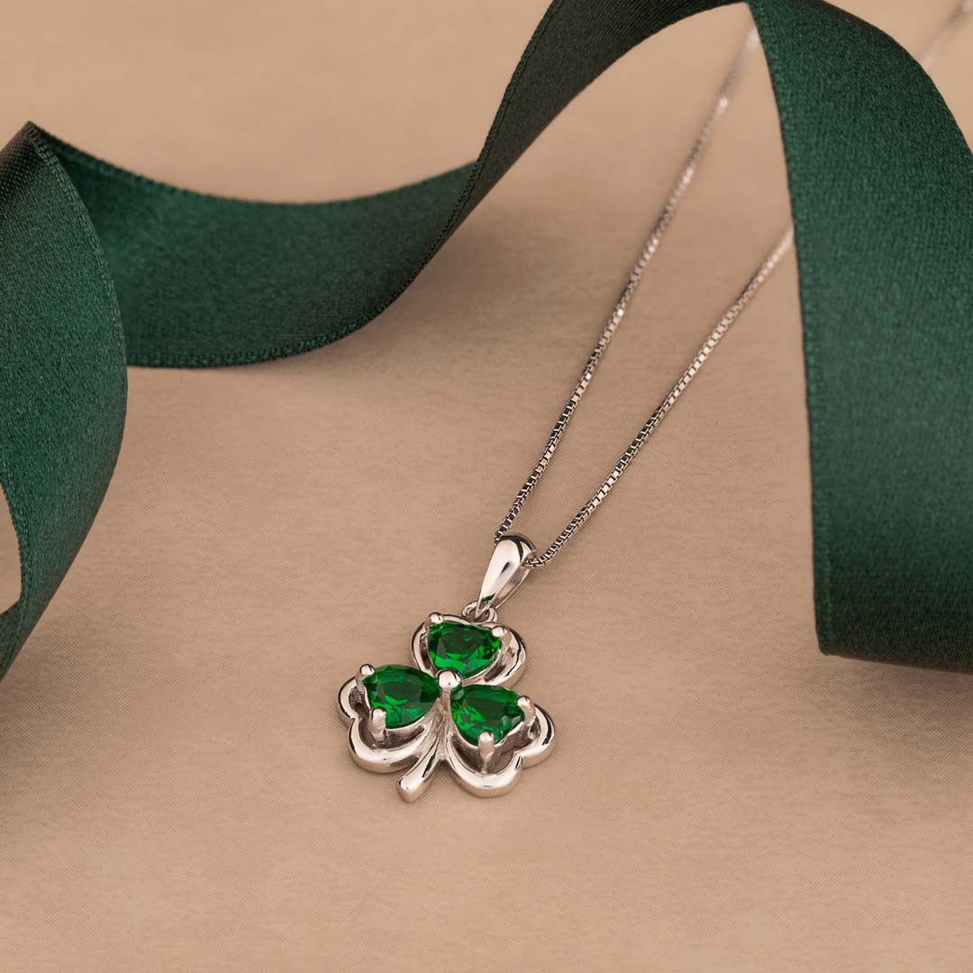 Green Crystal Shamrock Pendant、mySite、botmansion
