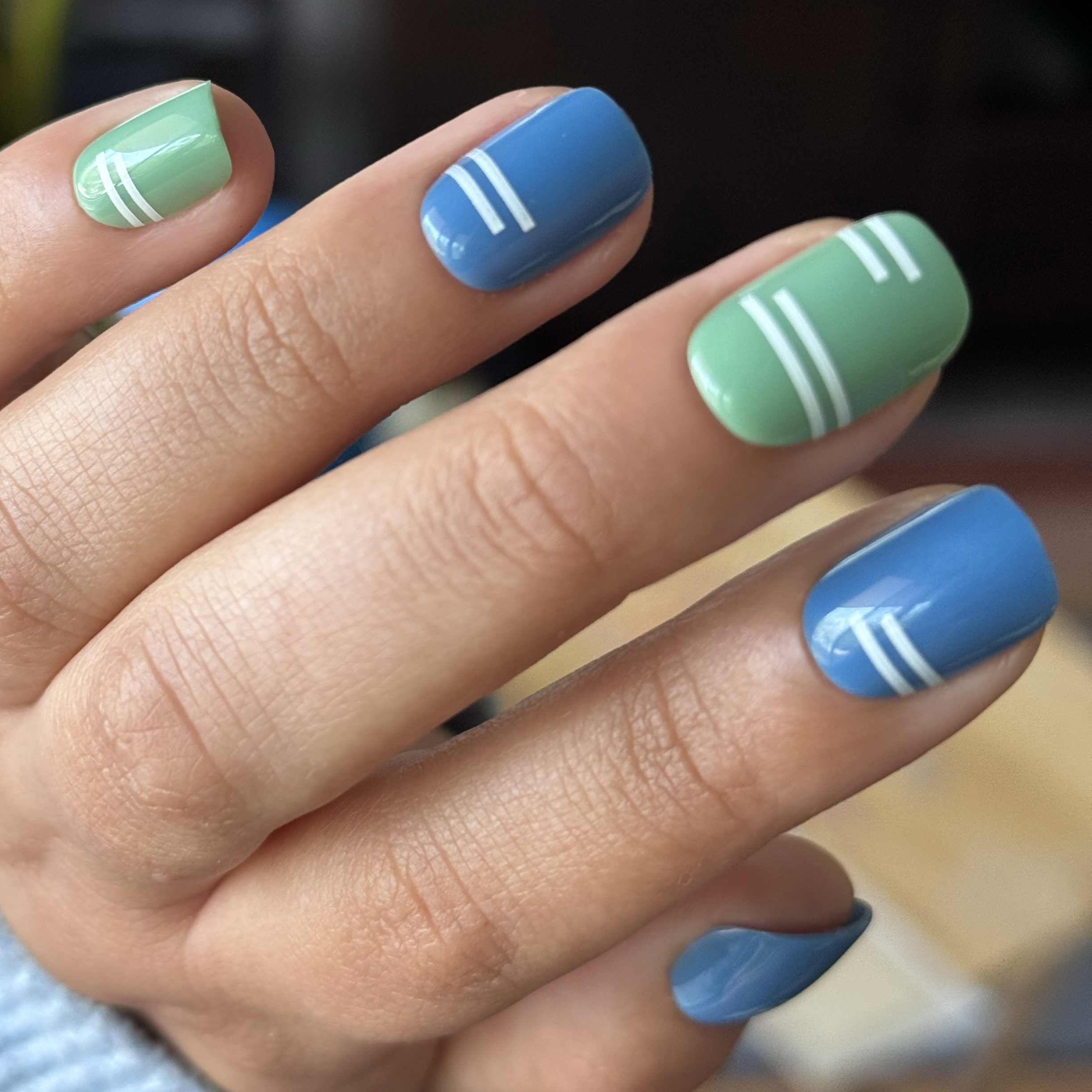 Sporty Stripes - Press-On | Extra Short | Squoval、mySite、solidvoid