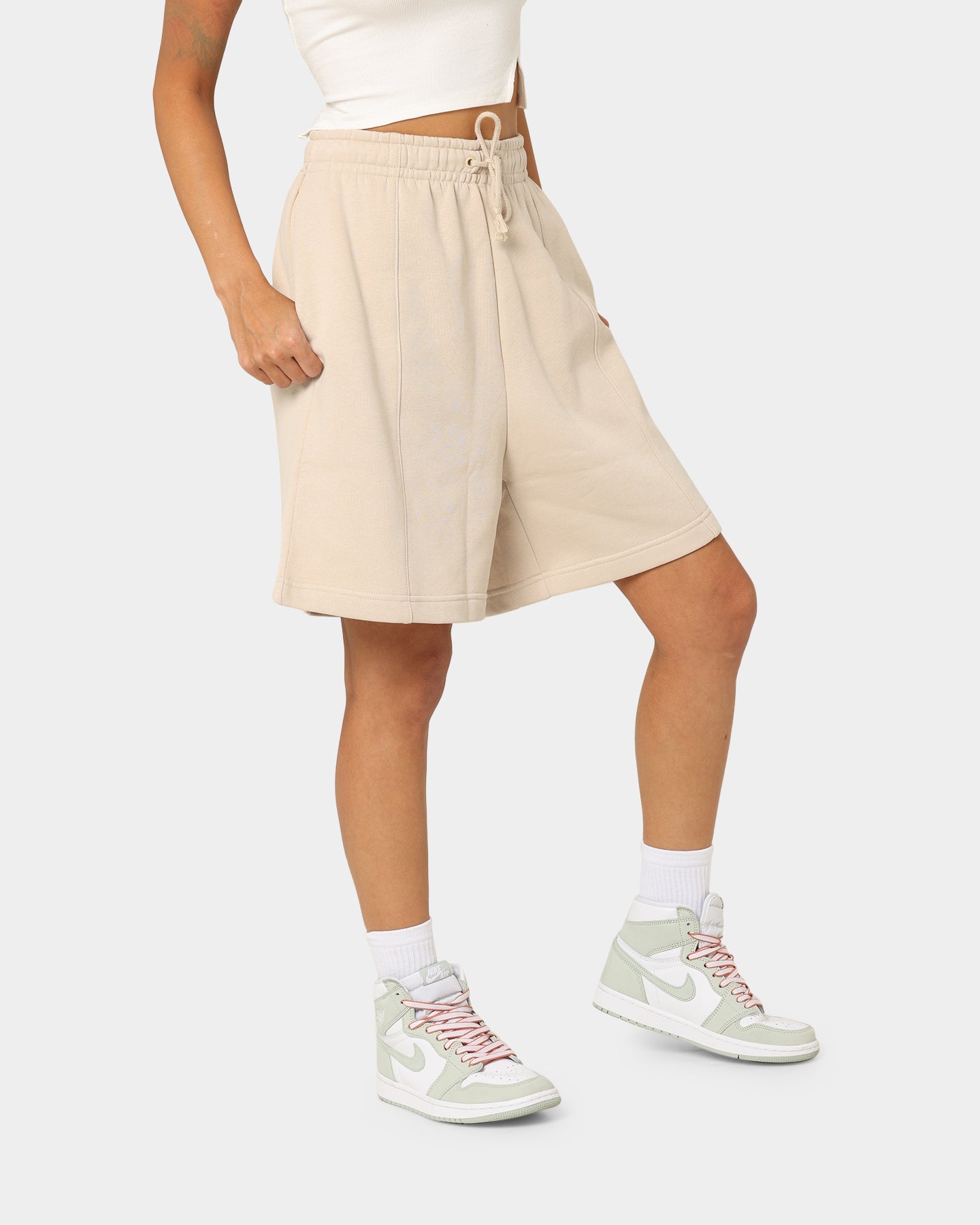 Nike Women's Essential Collection Fleece High Rise Shorts Sanddrift、mySite、zt4zffjzw