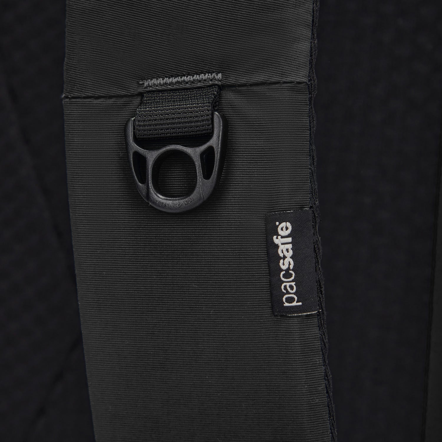 Pacsafe® LS450 anti-theft 25L backpack、mySite、garagedoors4me