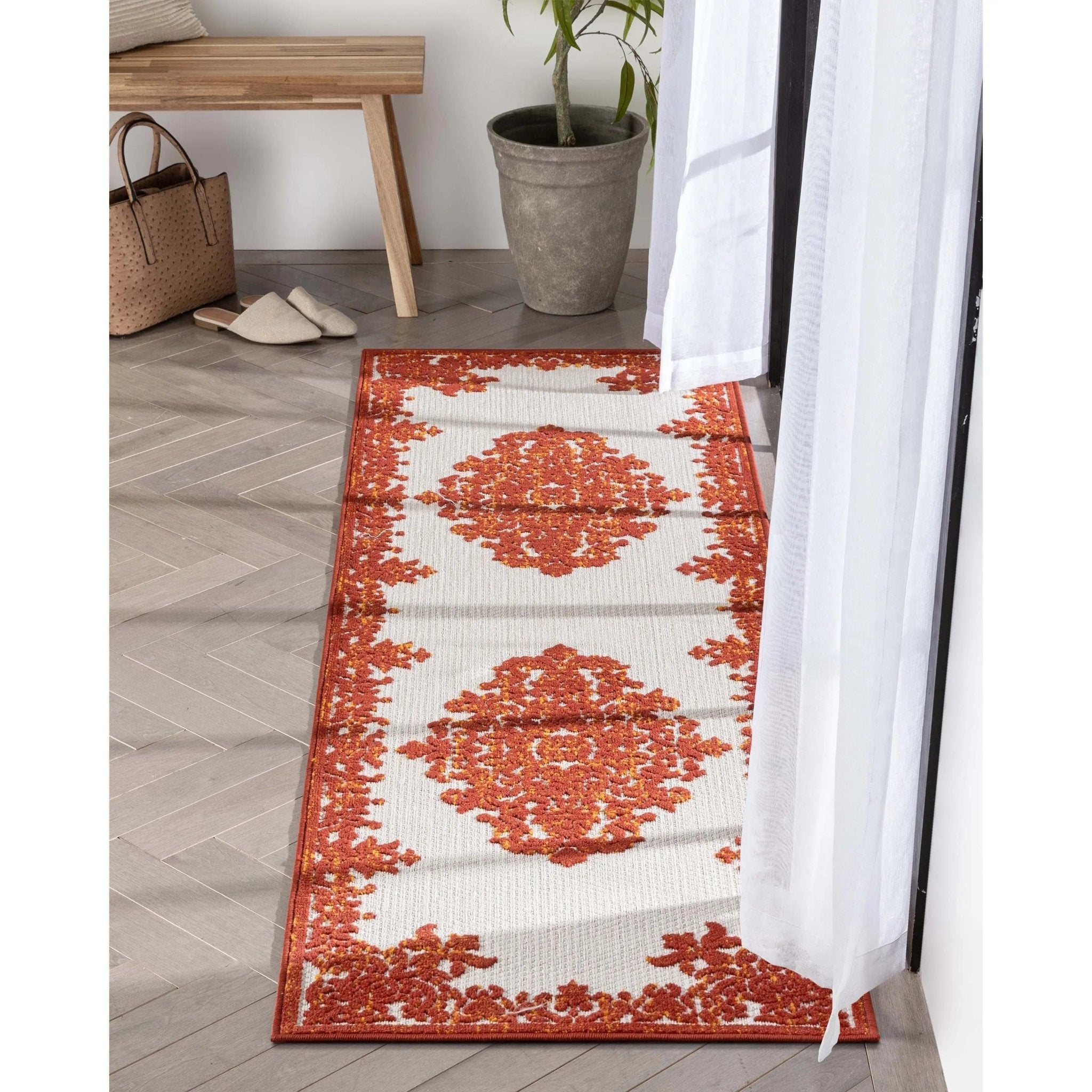 Arid Modern Medallion Persian Indoor/Outdoor Terracotta High-Low Rug、mySite、gigharbornorthrealestate