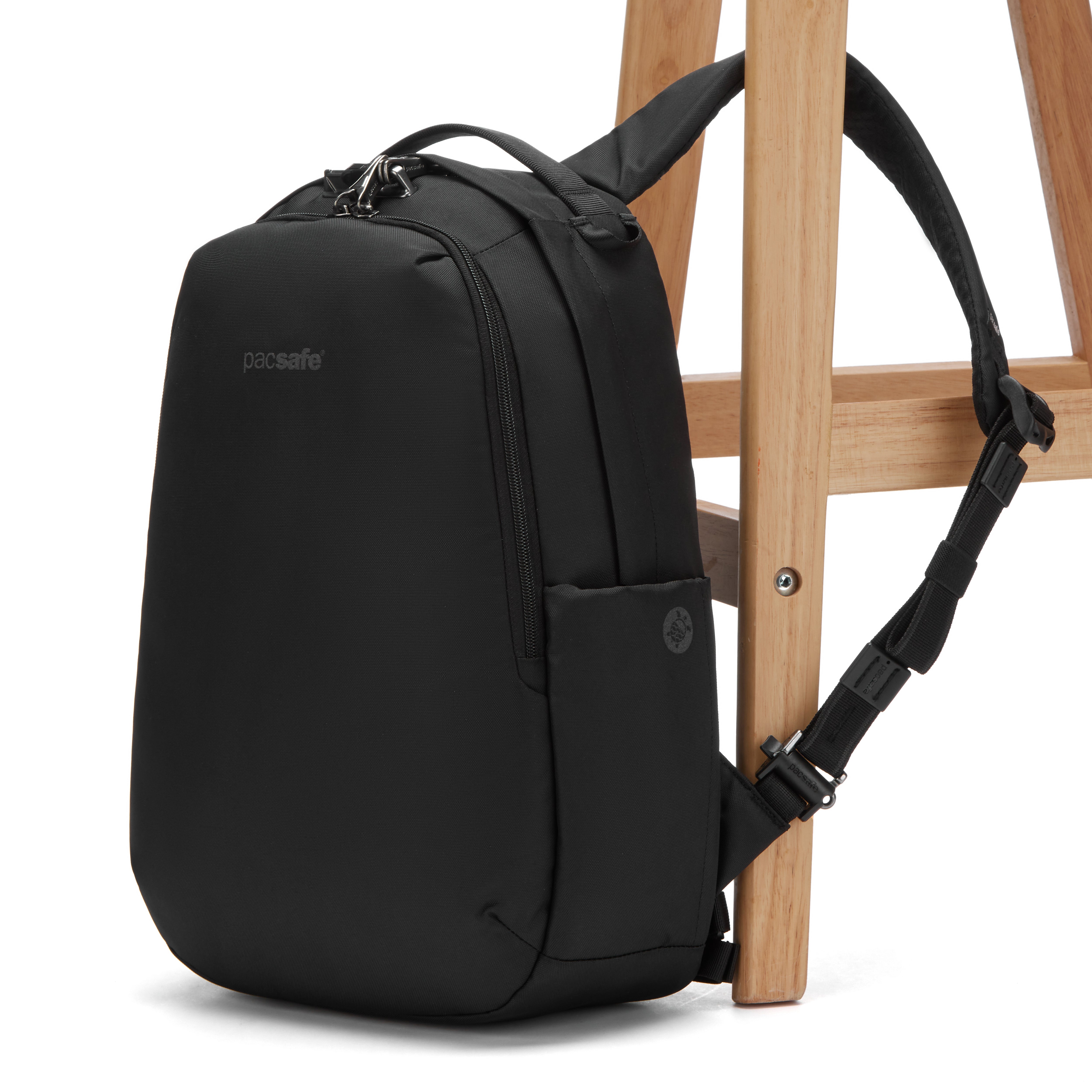 Pacsafe® V 16L anti-theft all-around backpack、mySite、garagedoors4me