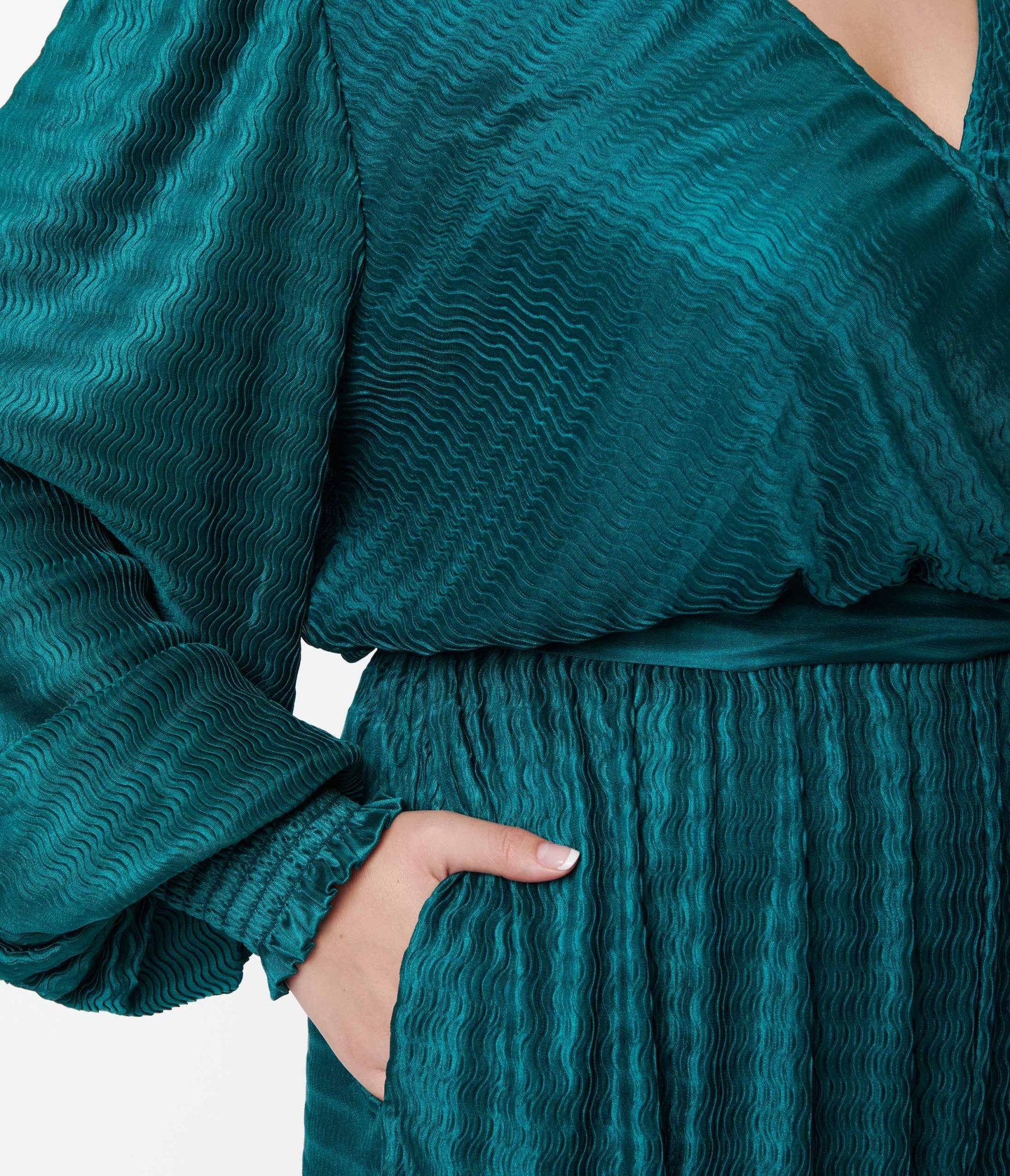 {product_title} - {shop_name}