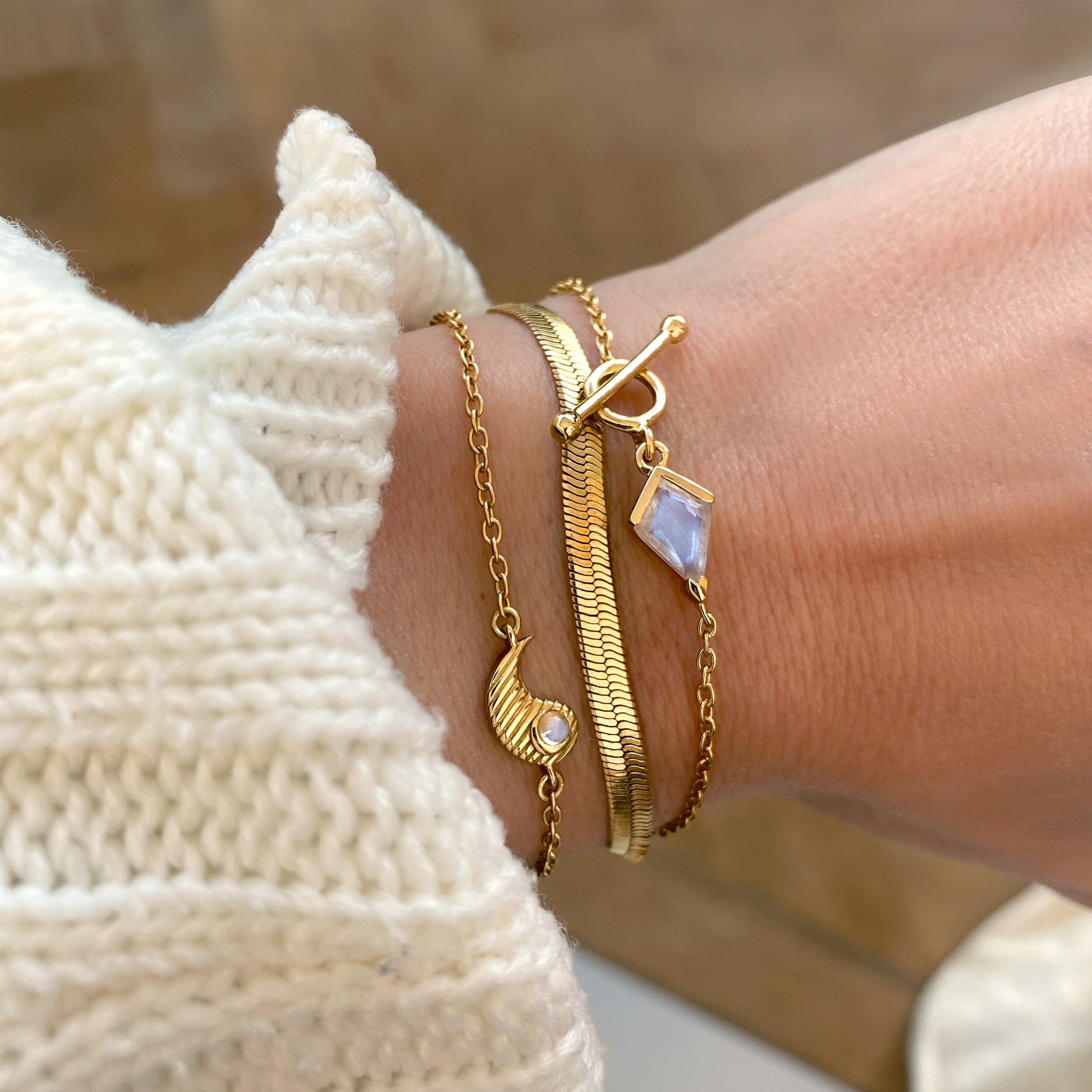 Moonstone Bracelet - Heroine T-Lock、mySite、hinf8tx79