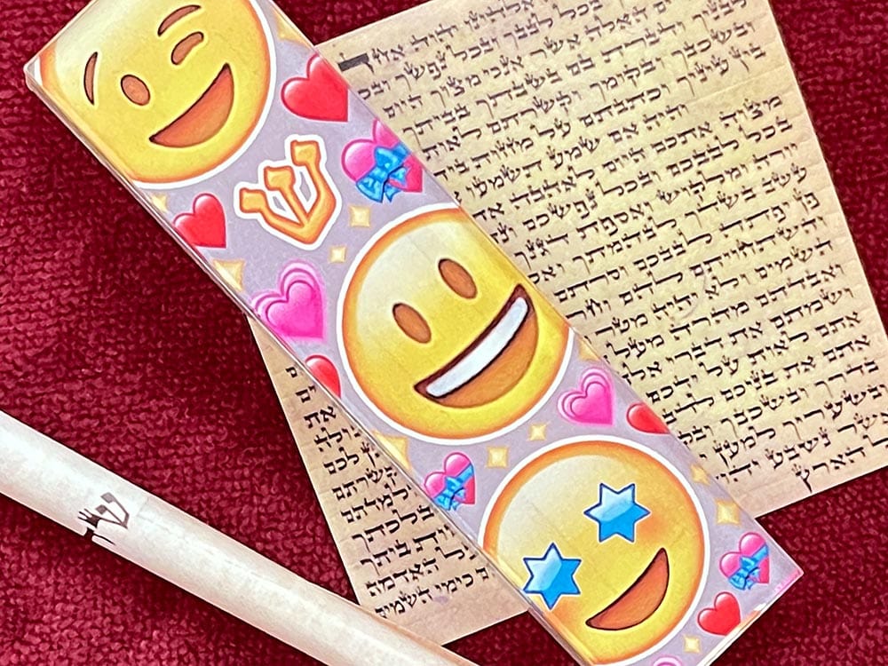 Smiley Hearts Emojis Mezuzah、mySite、topwebapps