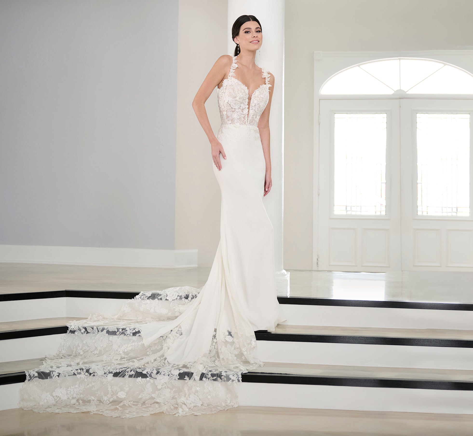 Lace And Stretch Crepe Gown In Ivory Nude、mySite、solidvoid