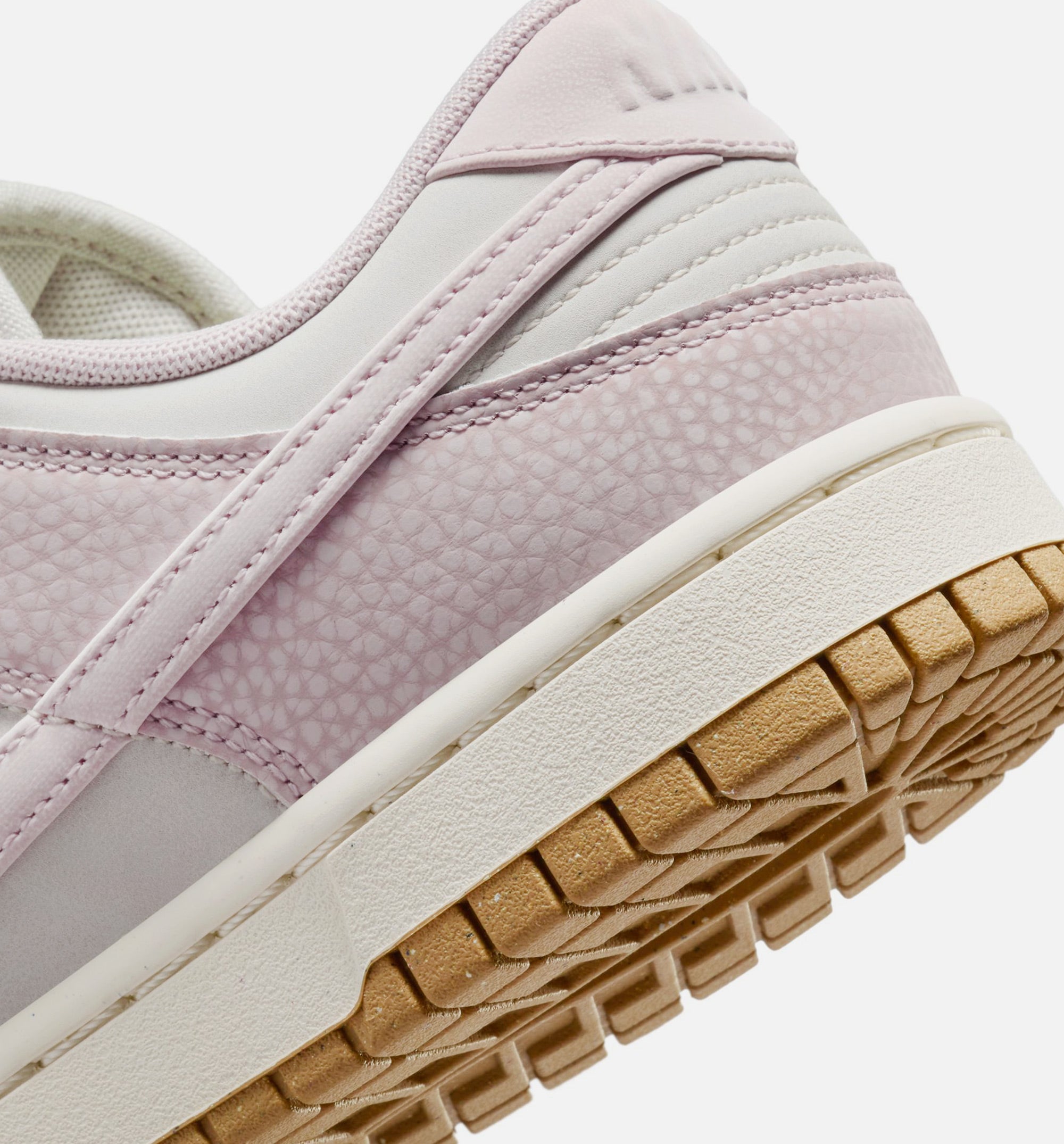 Dunk Low Premium Next Nature Womens Lifestyle Shoe - Light Bone/Gum Light Brown/Sail/Platinum Violet、mySite、dreamappss