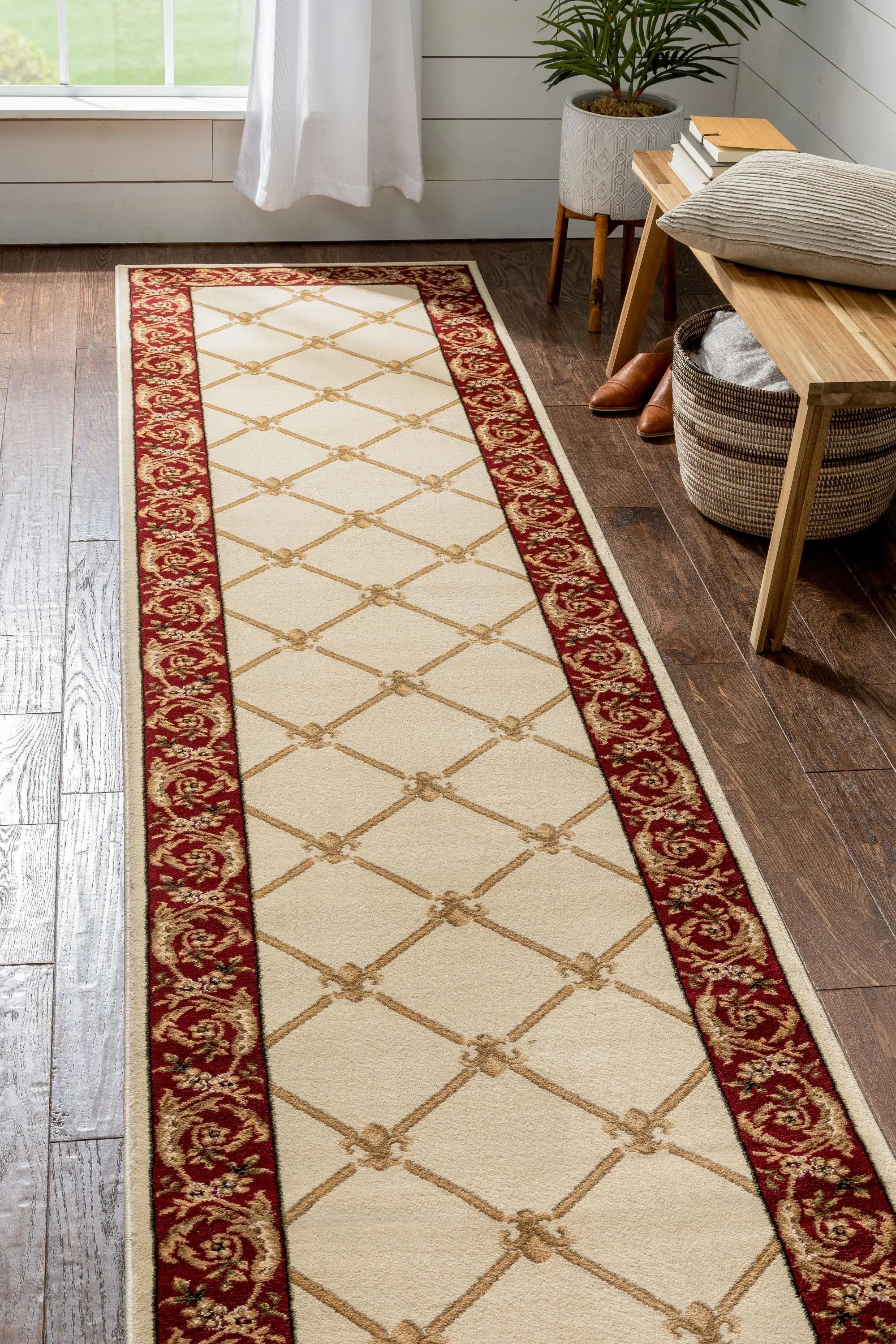 Fleur De Lis Ivory Formal Rug、mySite、gigharbornorthrealestate