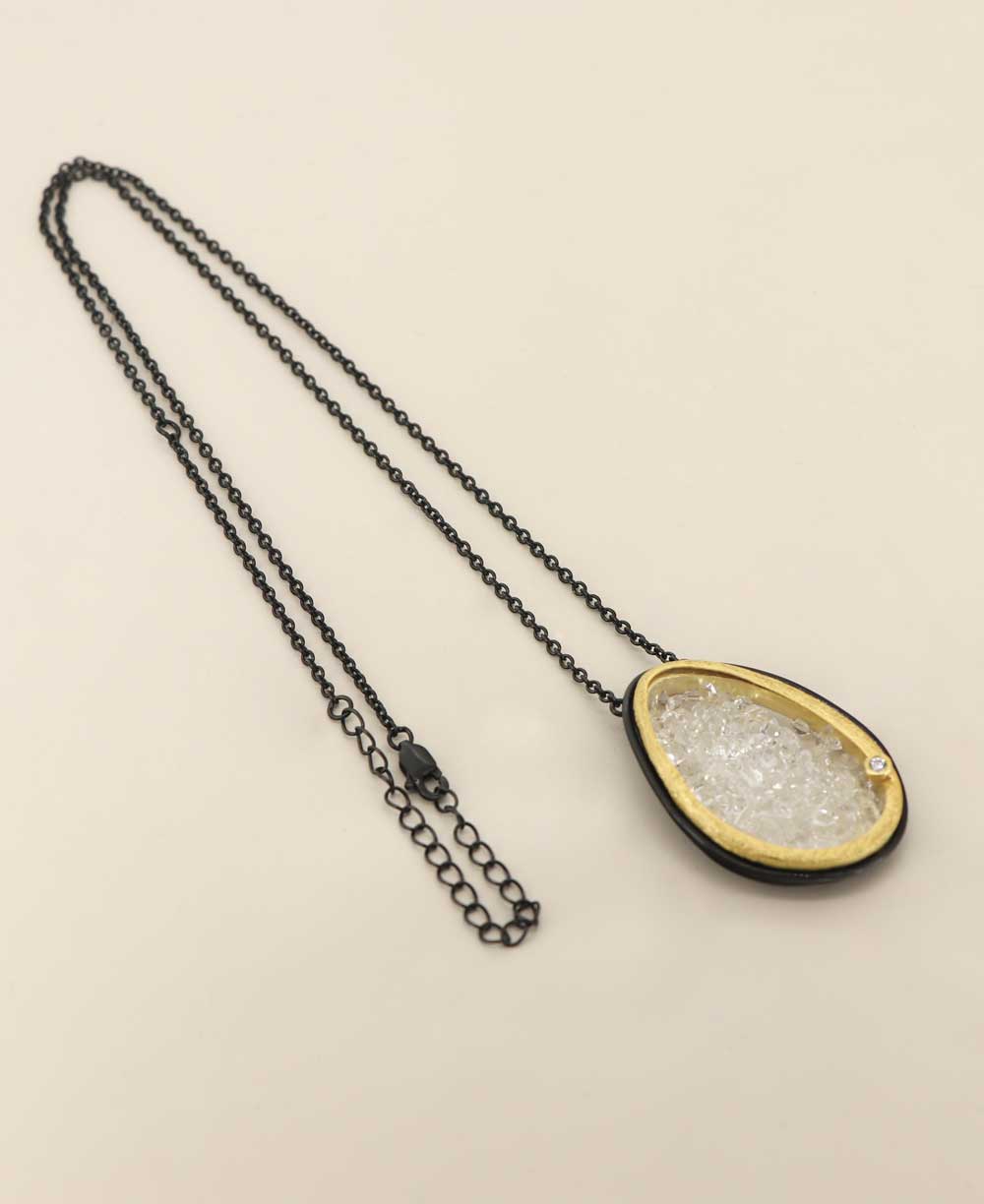 Organic Frame Pendant with Floating Quartz Necklace、mySite、topwebapps