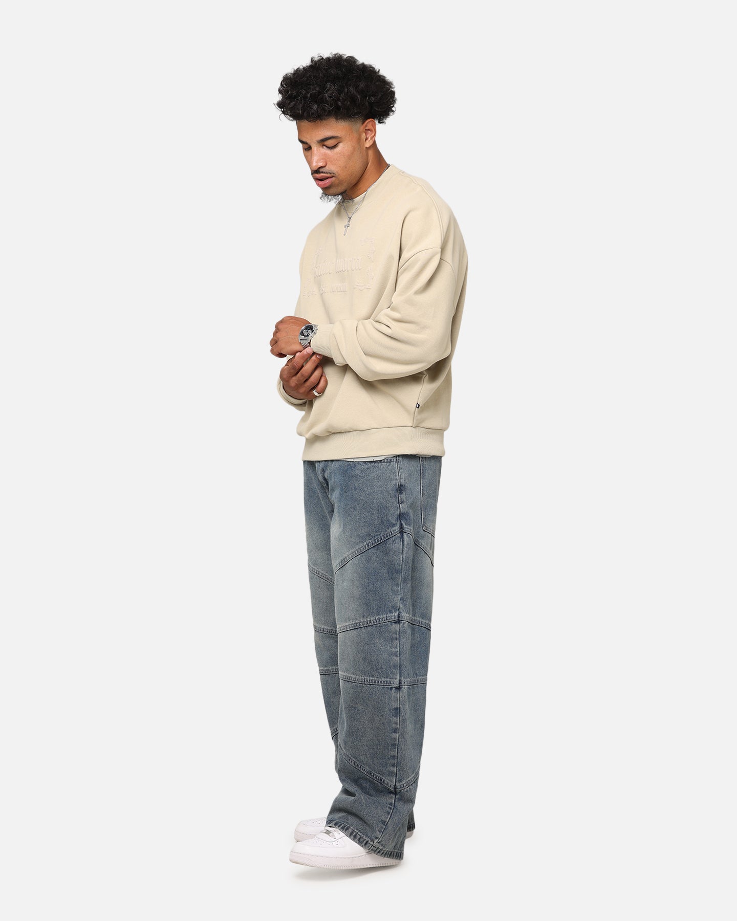 Saint Morta Repentant Heart Crewneck Stone、mySite、zt4zffjzw