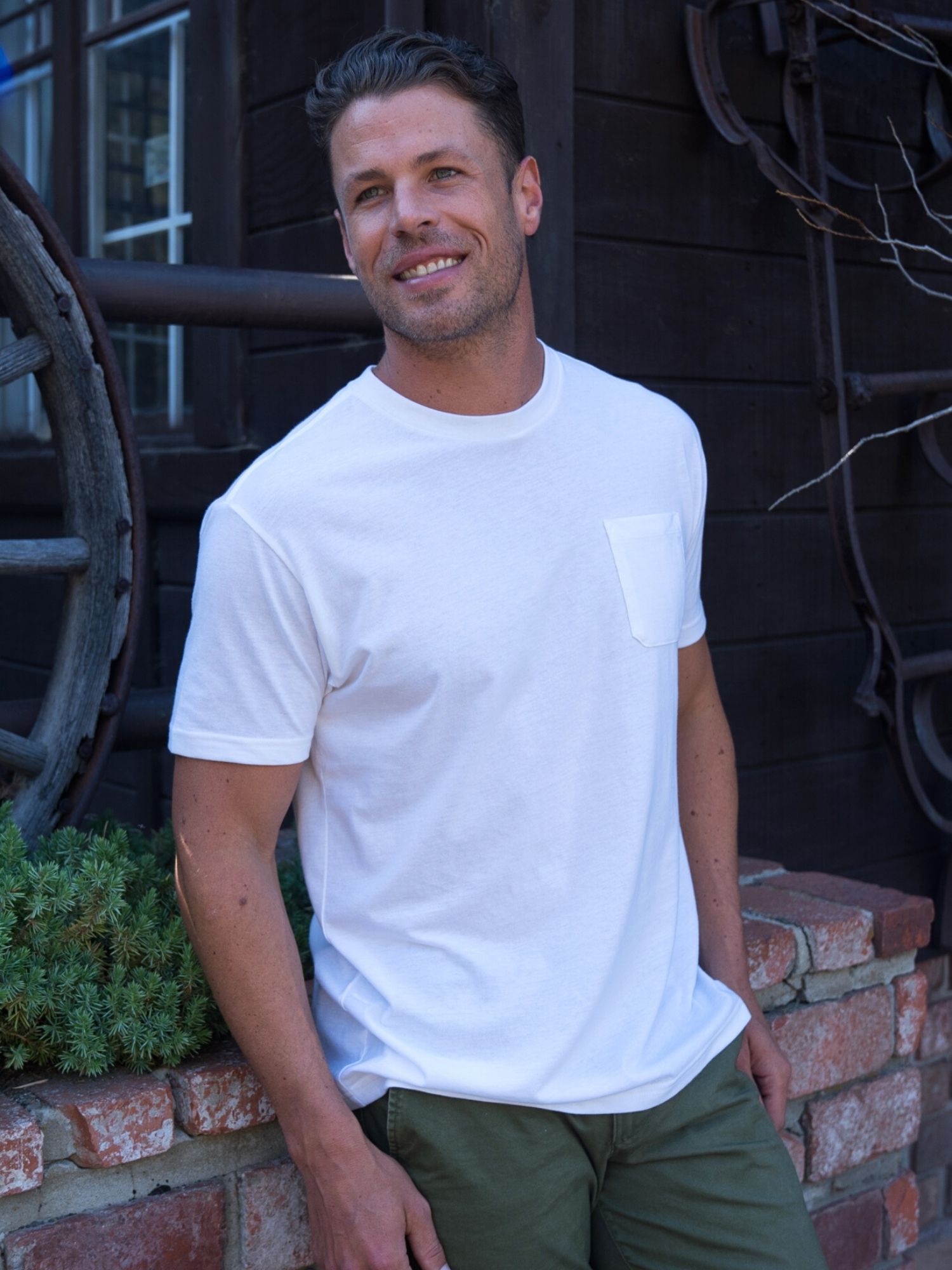  White Pocket Tee、mySite、ghnorth