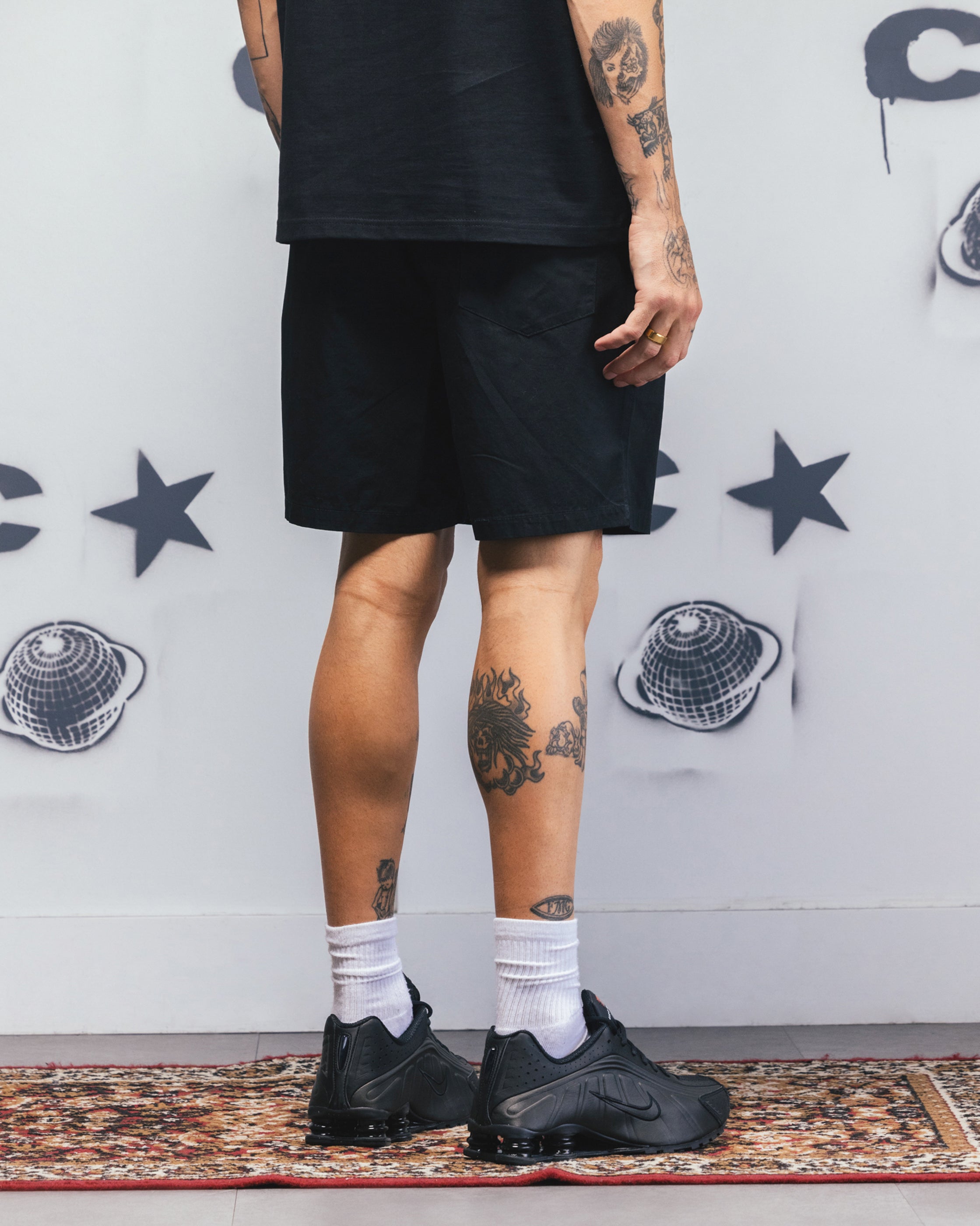 {product_title} - {shop_name}