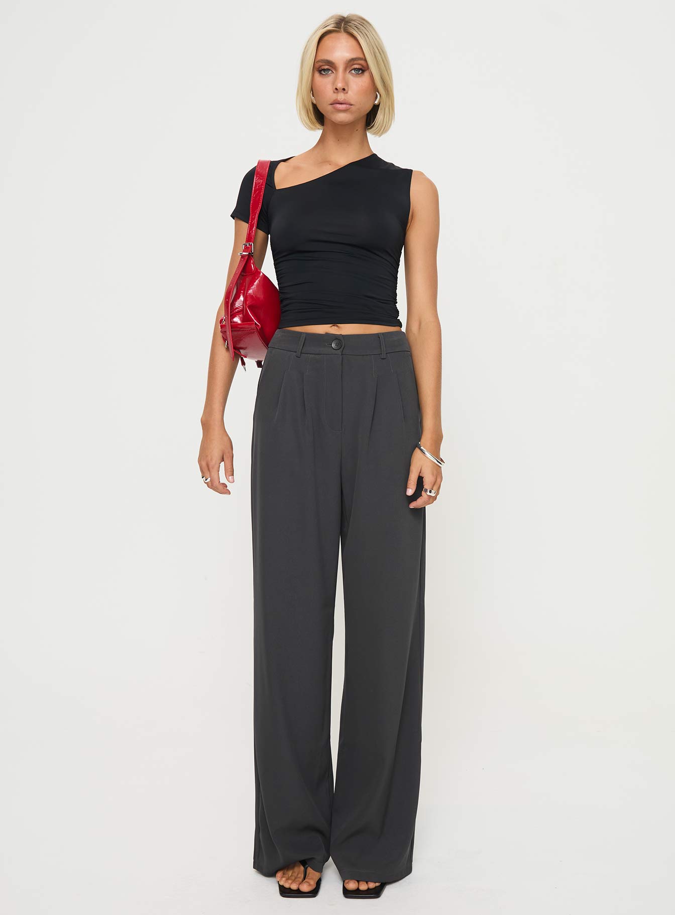 Stela Top Black、mySite、solidvoid