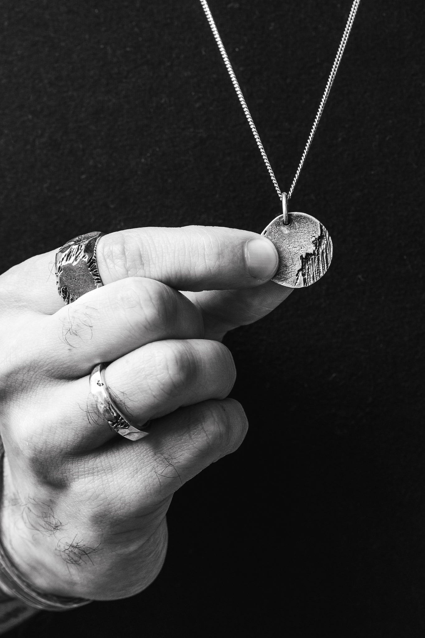  Luna Medallion in Oxidized Silver、mySite、merchandisen