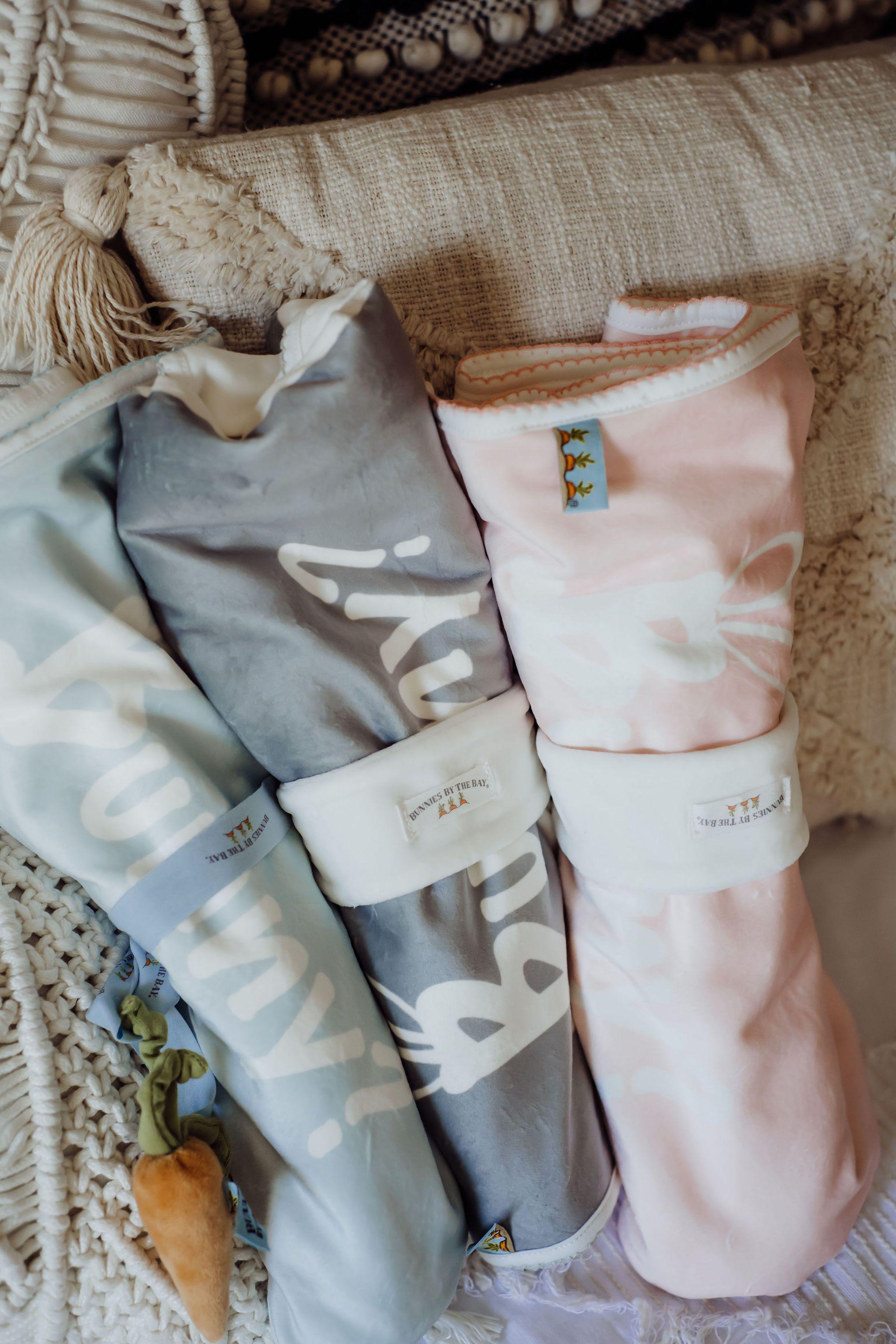 RETIRED - Bud Who's A Bunny Receiving Blanket、mySite、g9winljtr