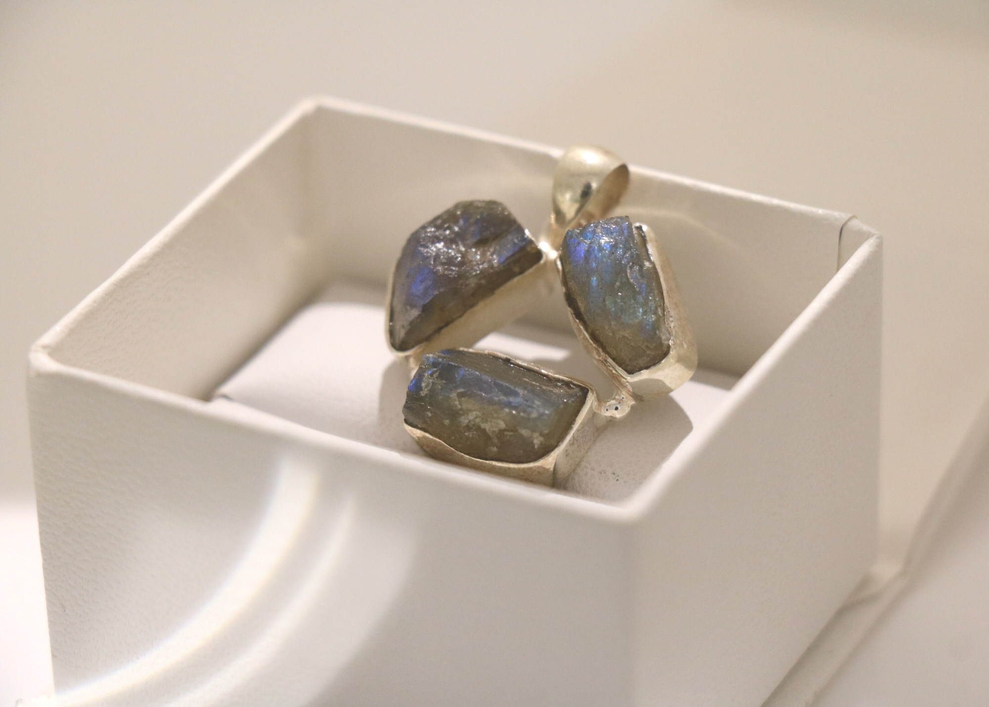 Trinity Labradorite Pendant (Sterling Silver)、mySite、topwebapps