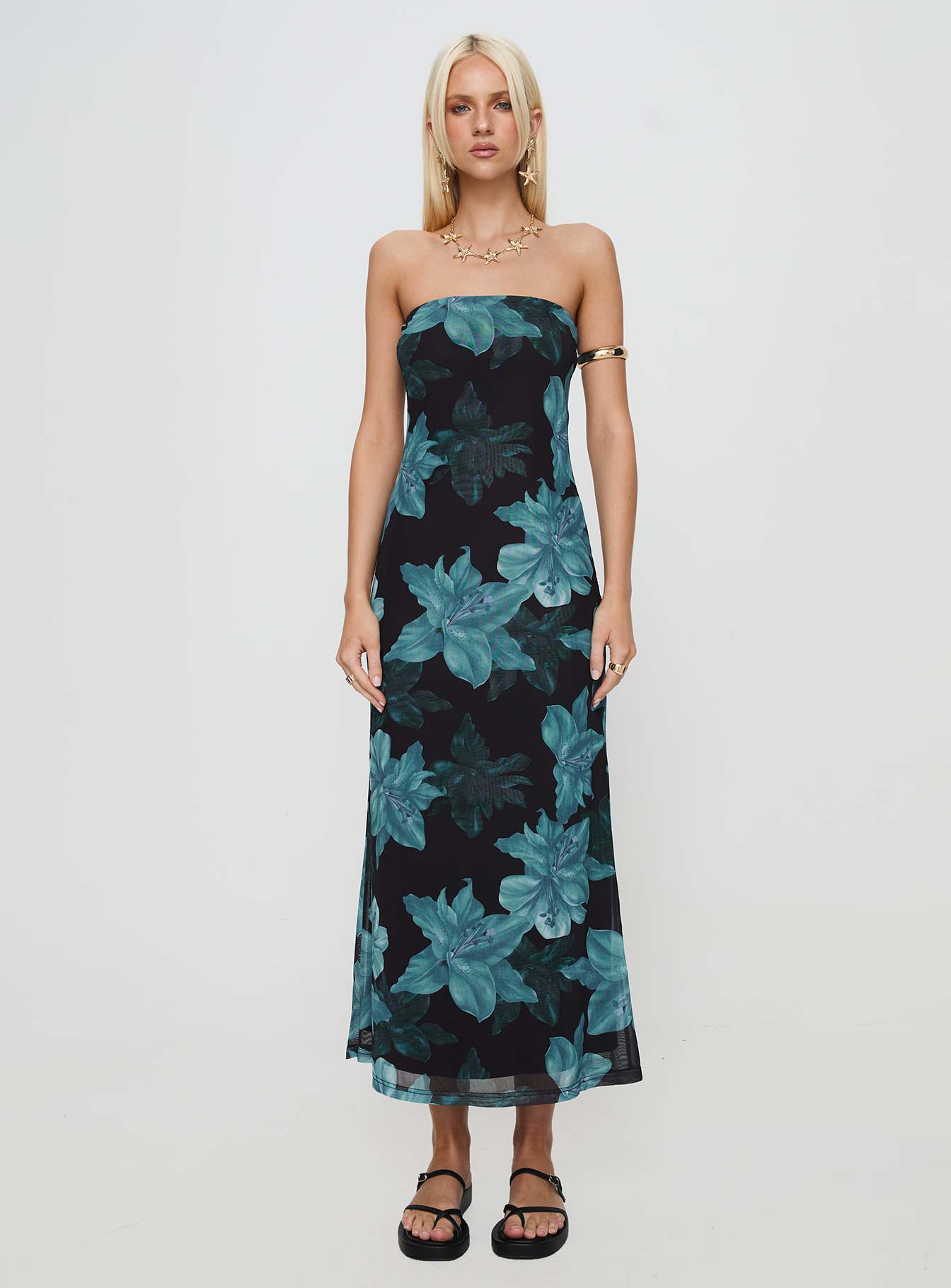 Celik Maxi Dress Black / Blue Floral、mySite、solidvoid