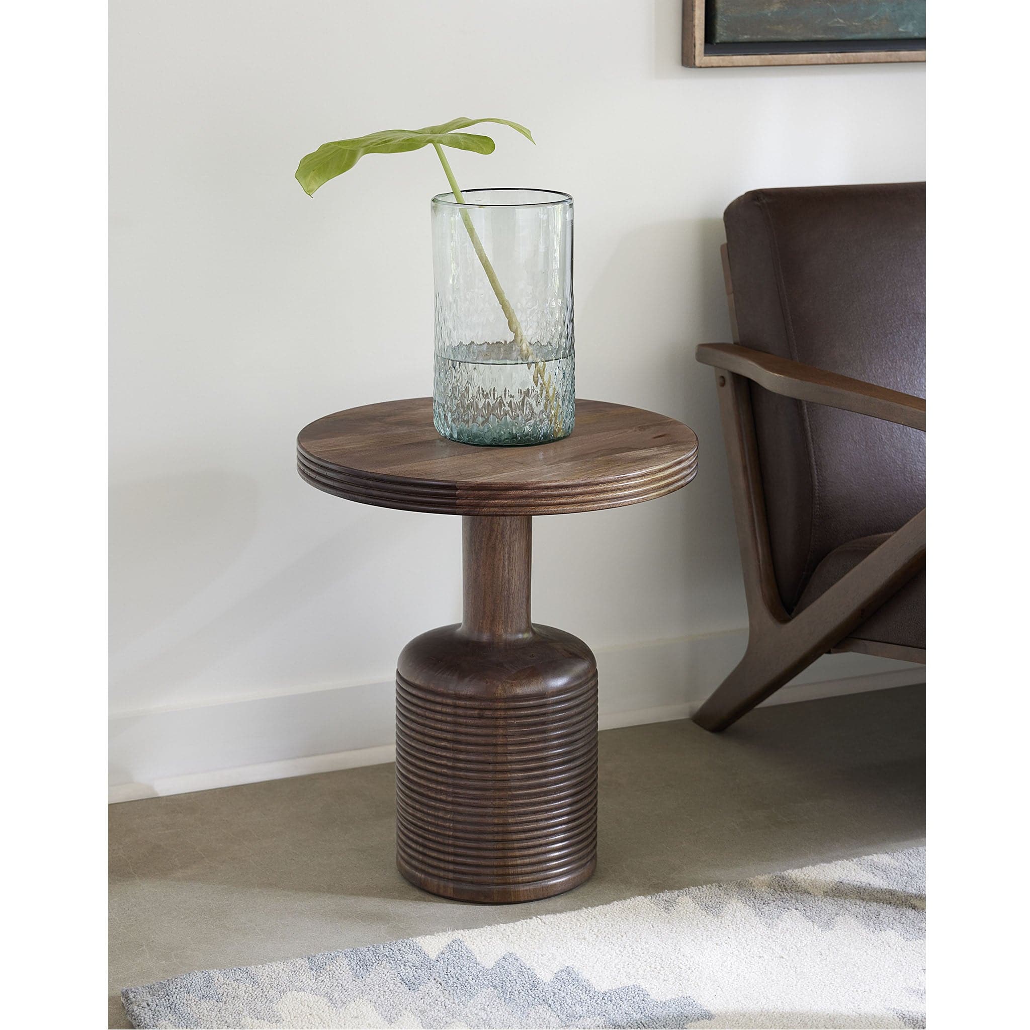 Liyana End Table、mySite、neckold
