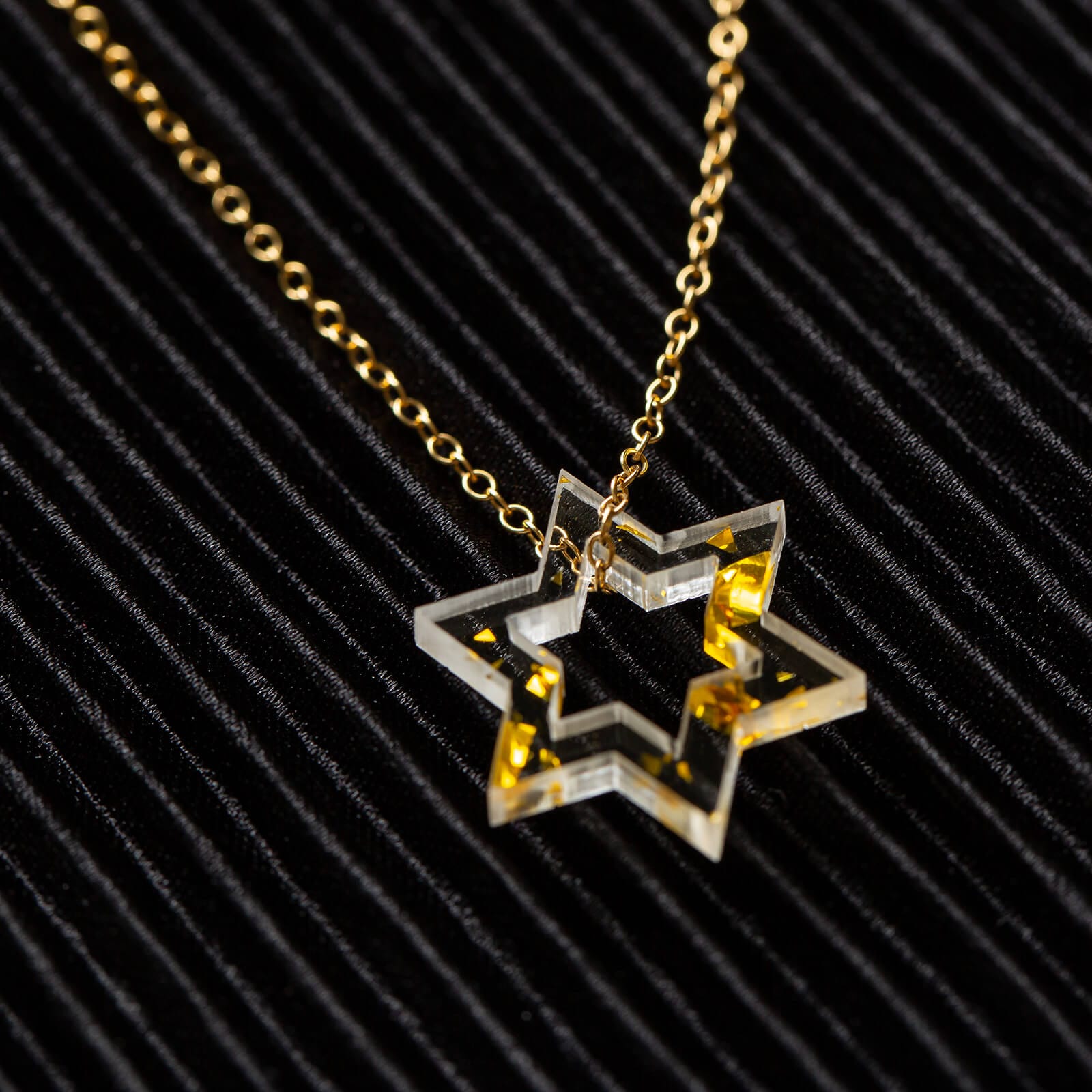 Petite Floating Magen Necklace - Gold Fleck、mySite、topwebapps