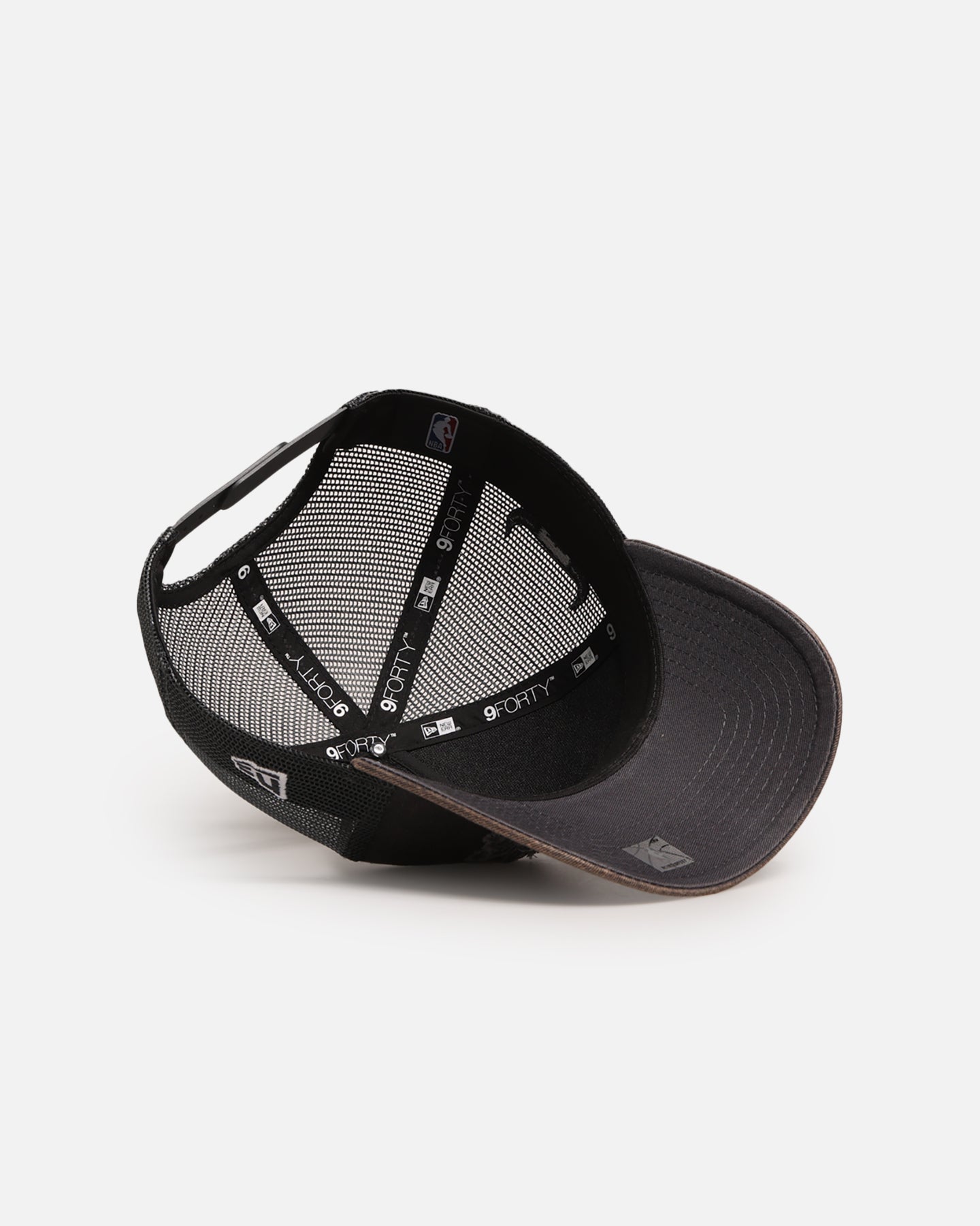 New Era Chicago Bulls 'Washed Fray' 9FORTY A-Frame Trucker Snapback Washed Grey、mySite、zt4zffjzw