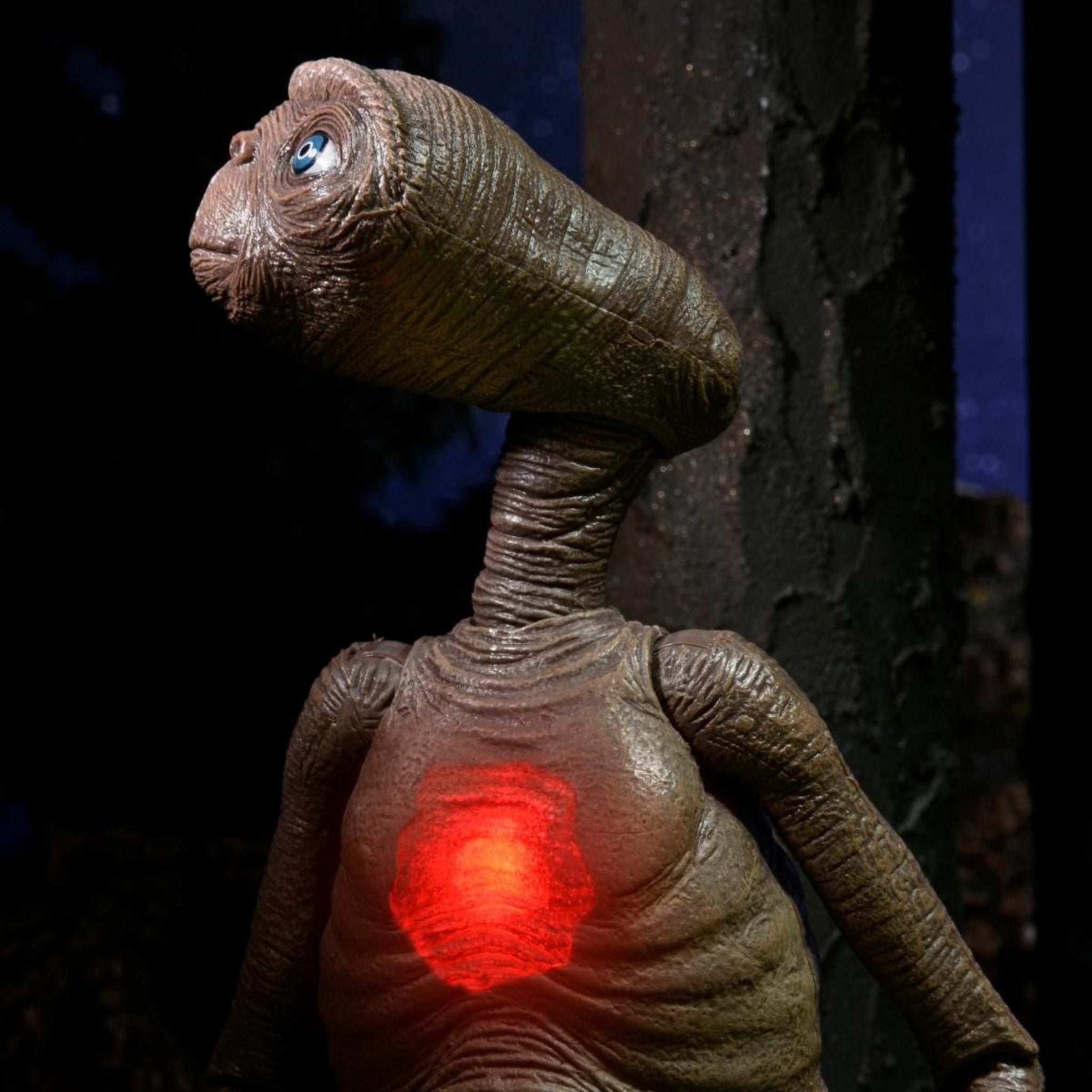 NECA 40th Anniversary Ultimate Deluxe E.T. with LED Light-up Chest、mySite、hgirdovlk
