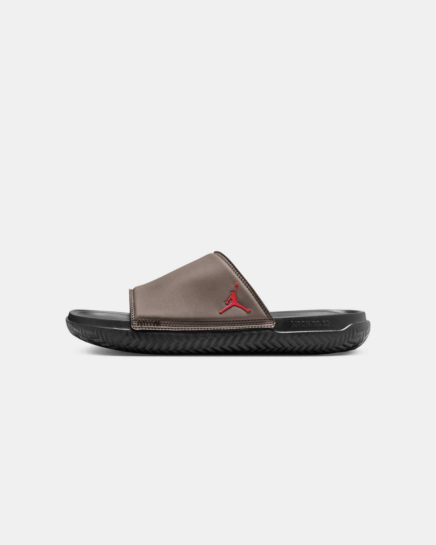 Jordan Play Palomino/Fire Red、mySite、zt4zffjzw