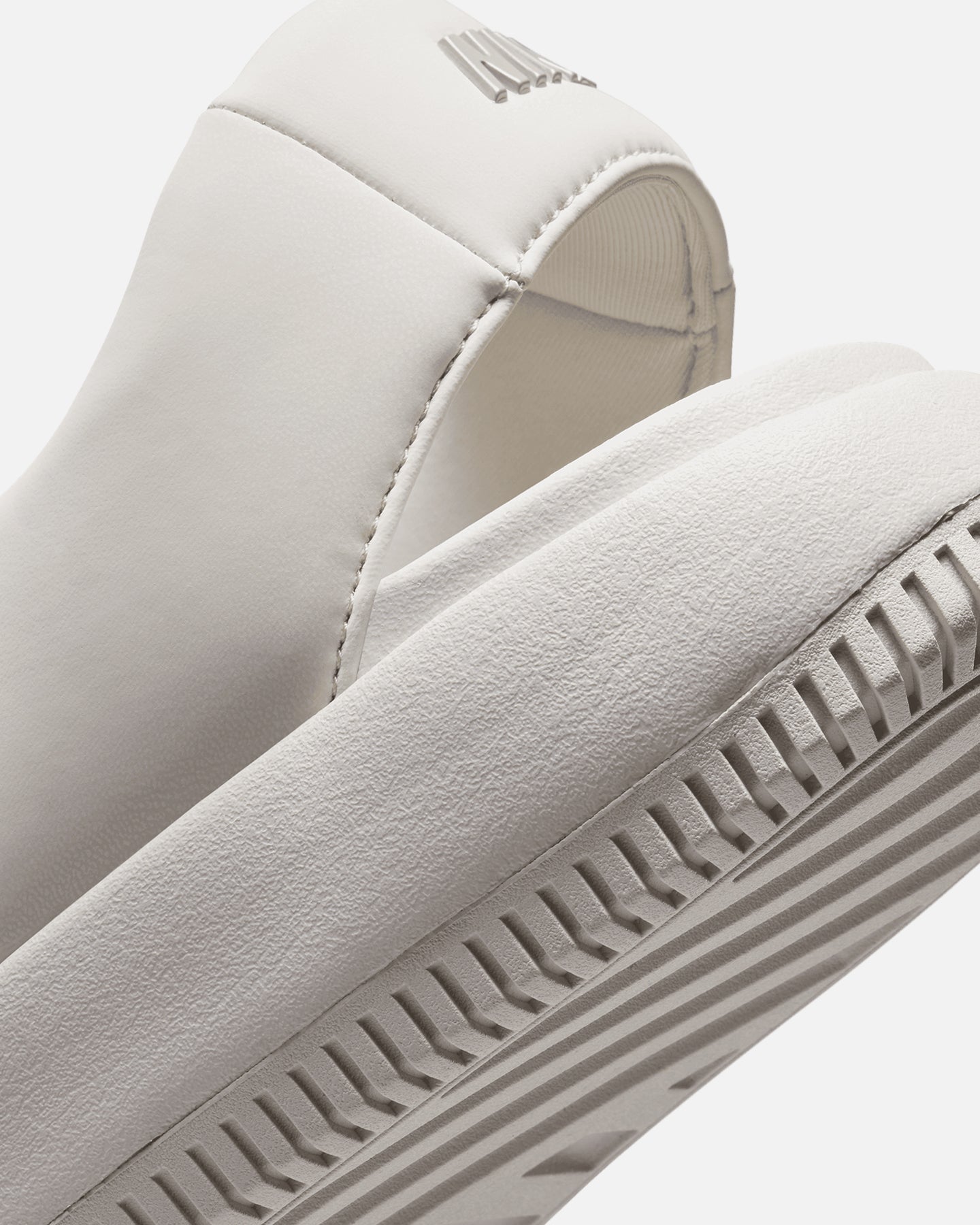 Nike Women's Calm Sandals Light Bone、mySite、zt4zffjzw