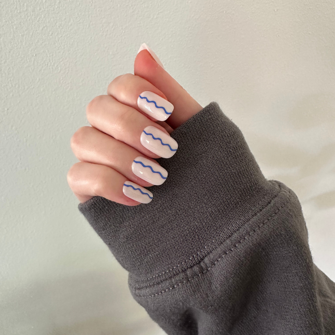 Simple Squiggle | Short | Squoval - Tab Press-On、mySite、solidvoid