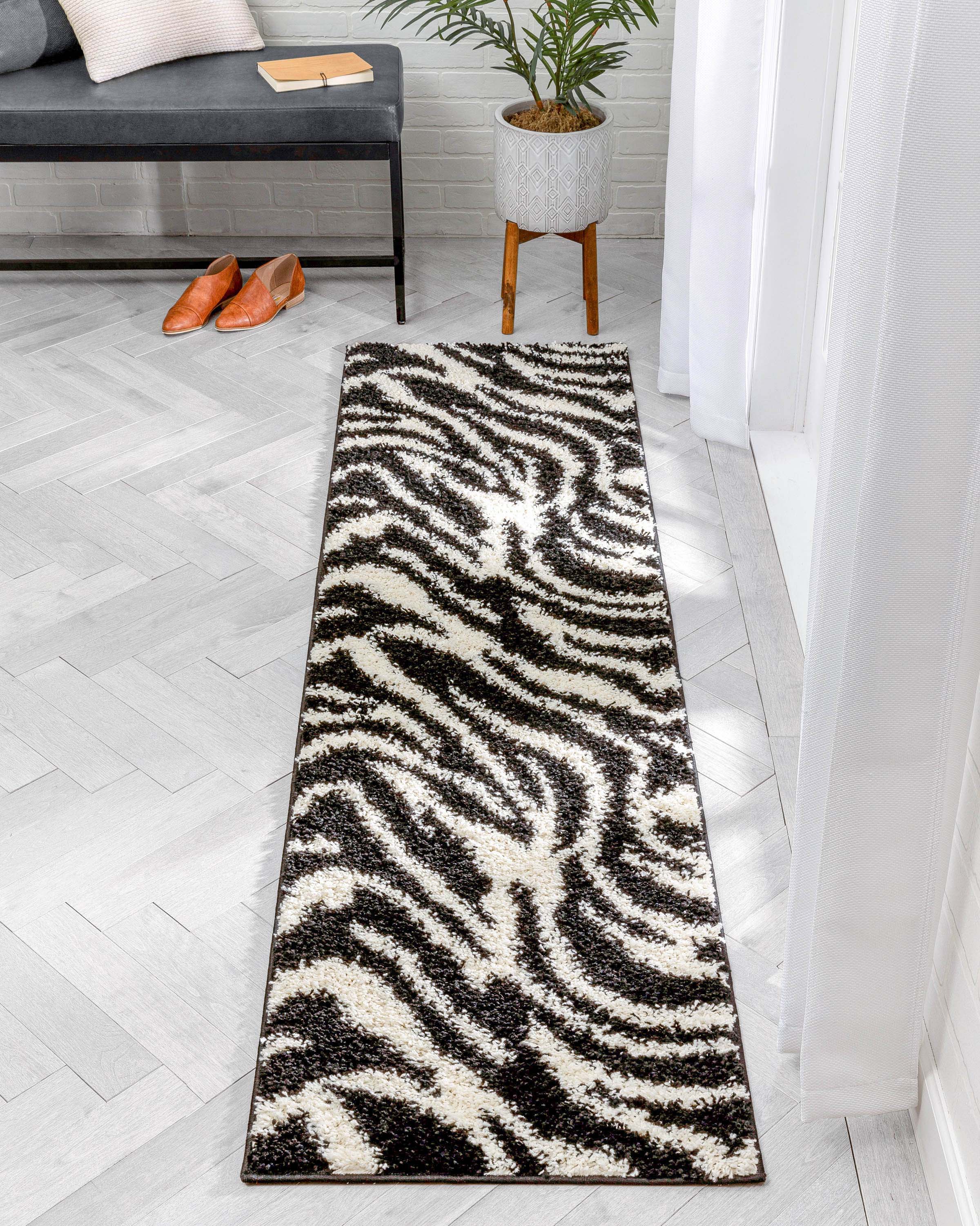 Safari Zebra Black Contemporary Shag Rug、mySite、gigharbornorthrealestate