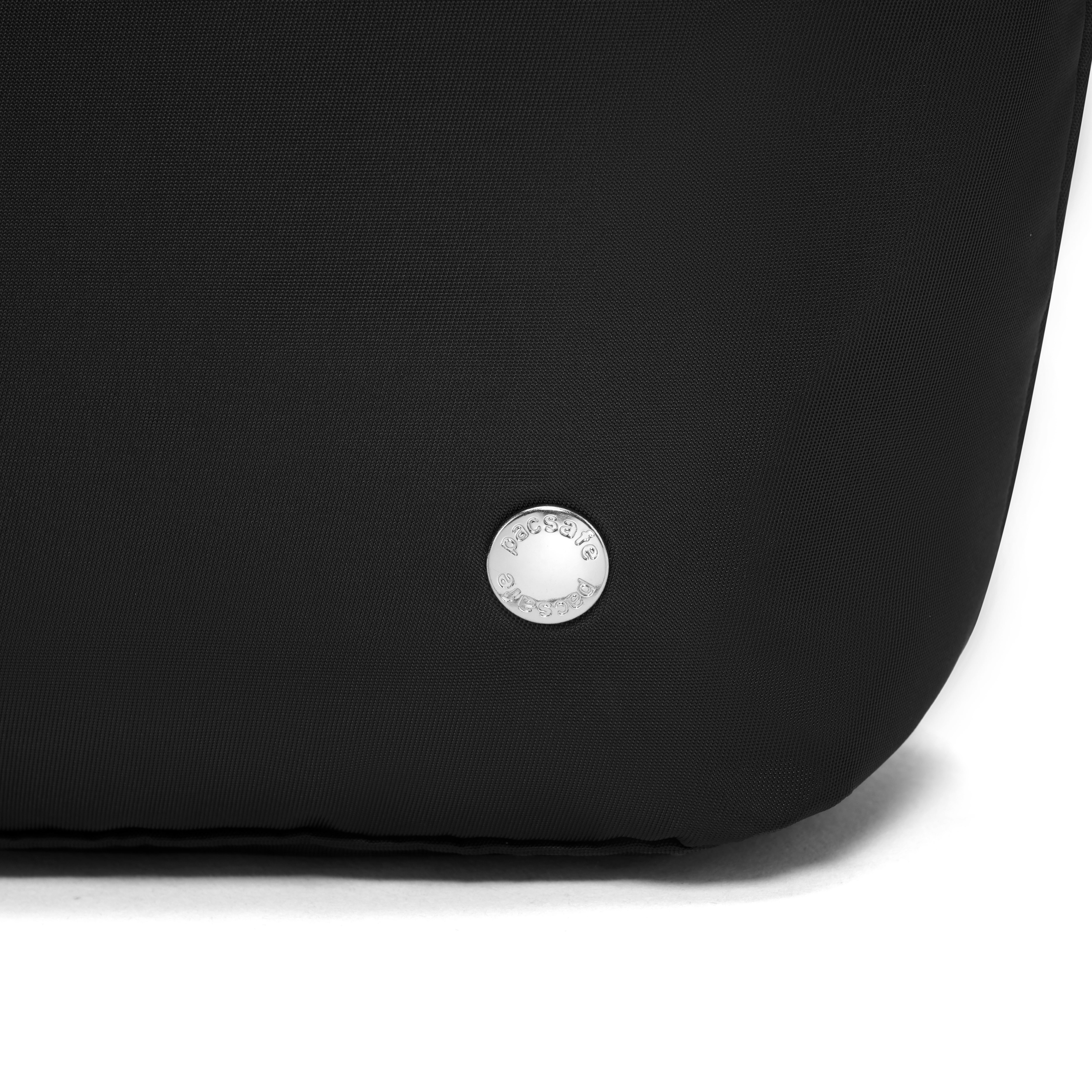 Pacsafe® W anti-theft crossbody、mySite、garagedoors4me