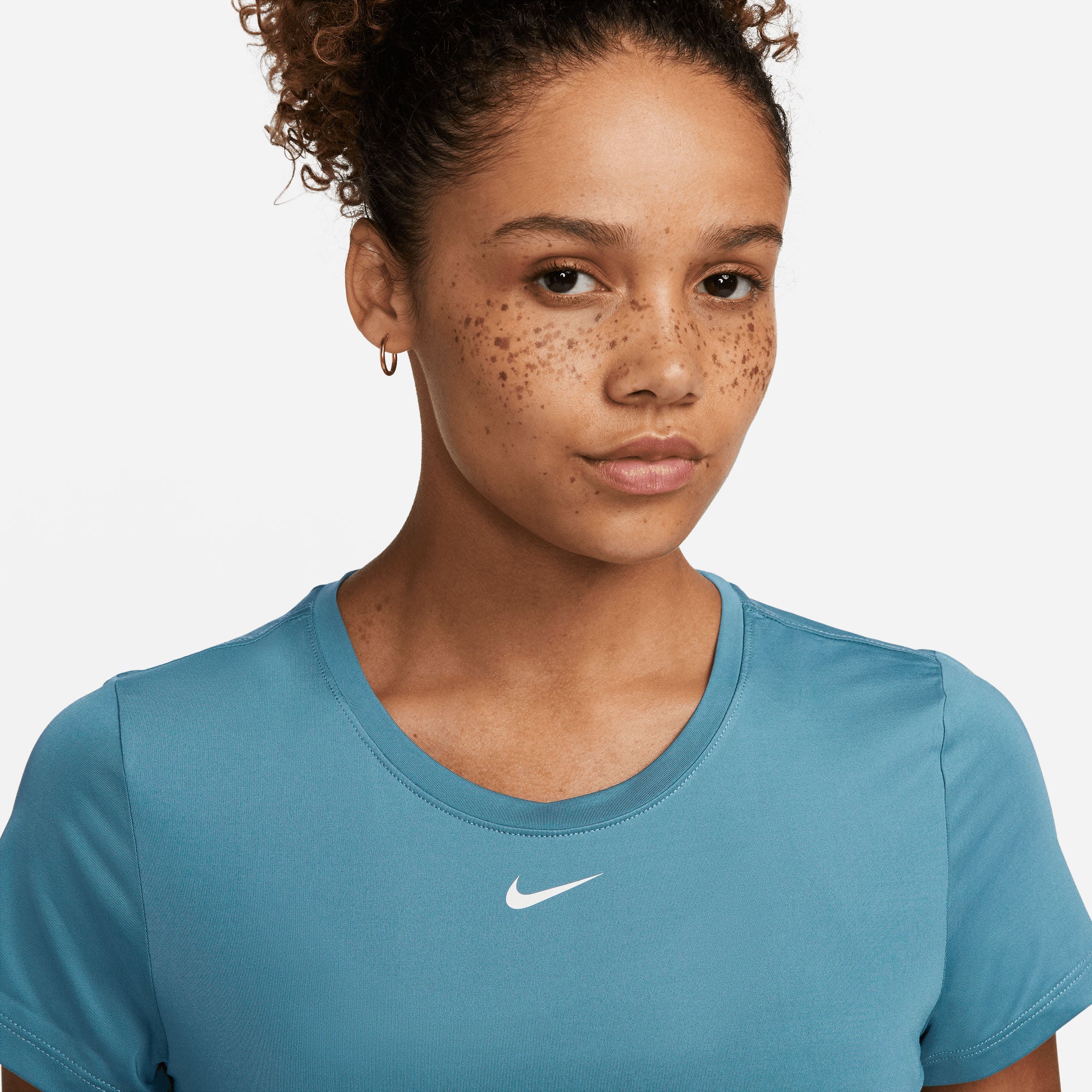 Nike One Dri-FIT Women's Slim Fit Shirt