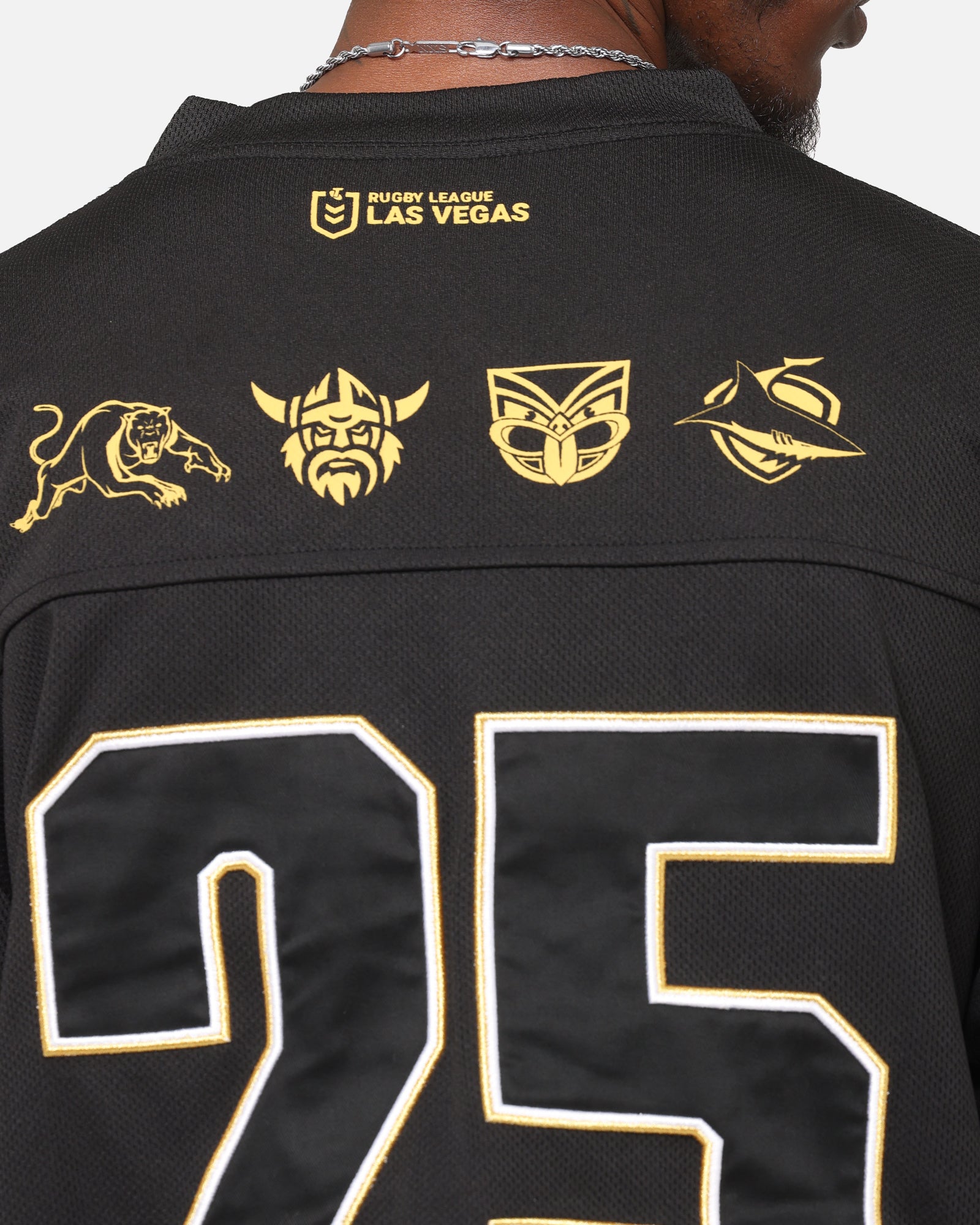 Bleacher Athletic NRL 2025 Las Vegas Round Grid Iron T-Shirt Black、mySite、zt4zffjzw