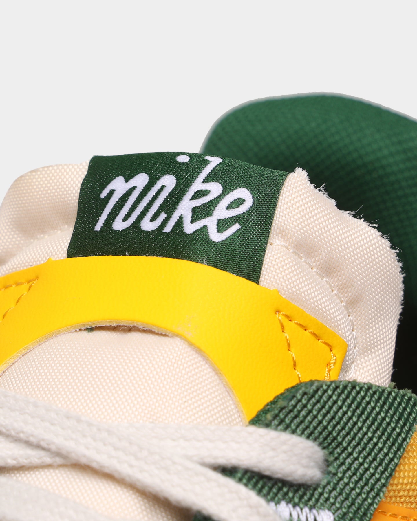 Nike Air Max Pre-Day University Gold、mySite、zt4zffjzw