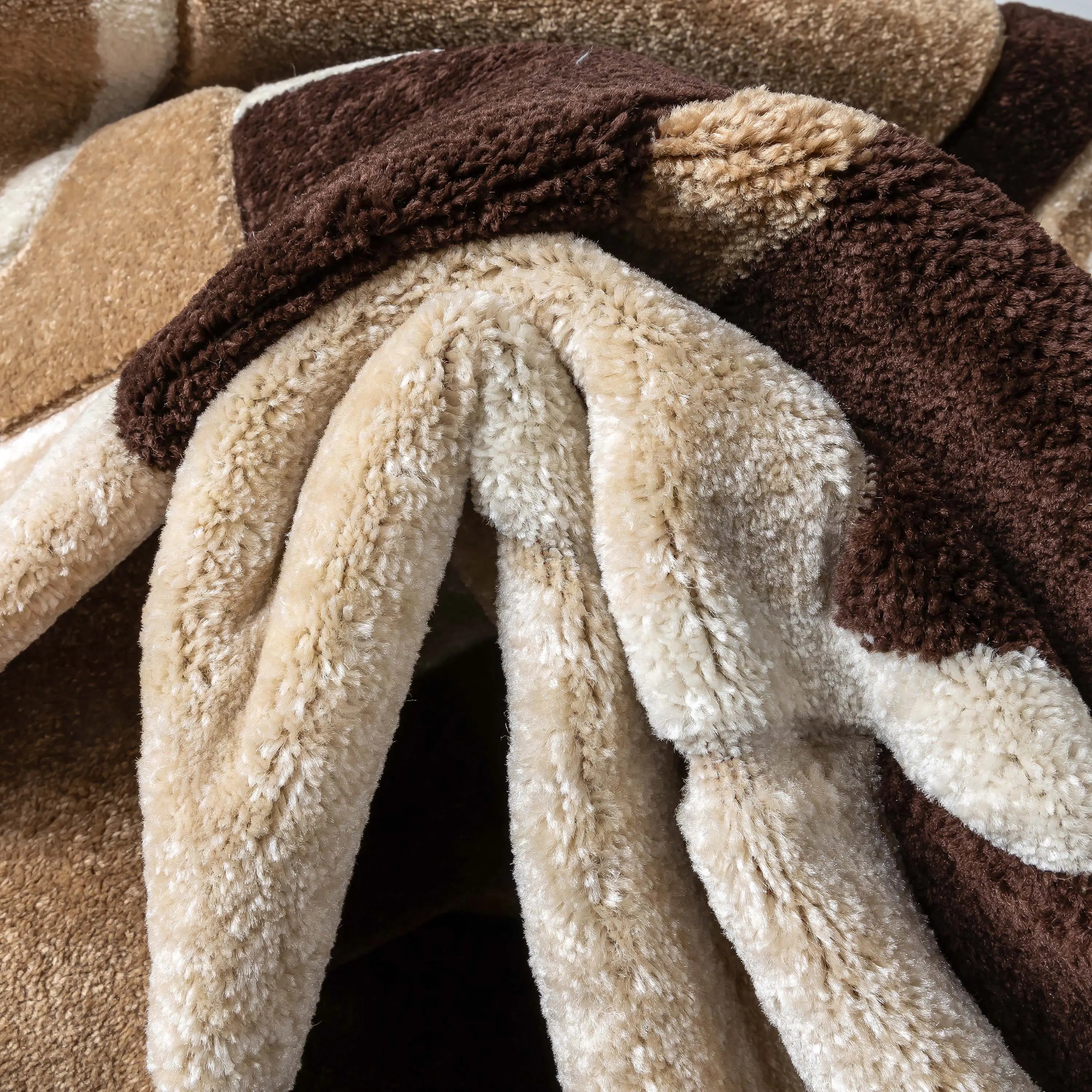 Galaxy Waves Ivory Modern Rug、mySite、gigharbornorthrealestate