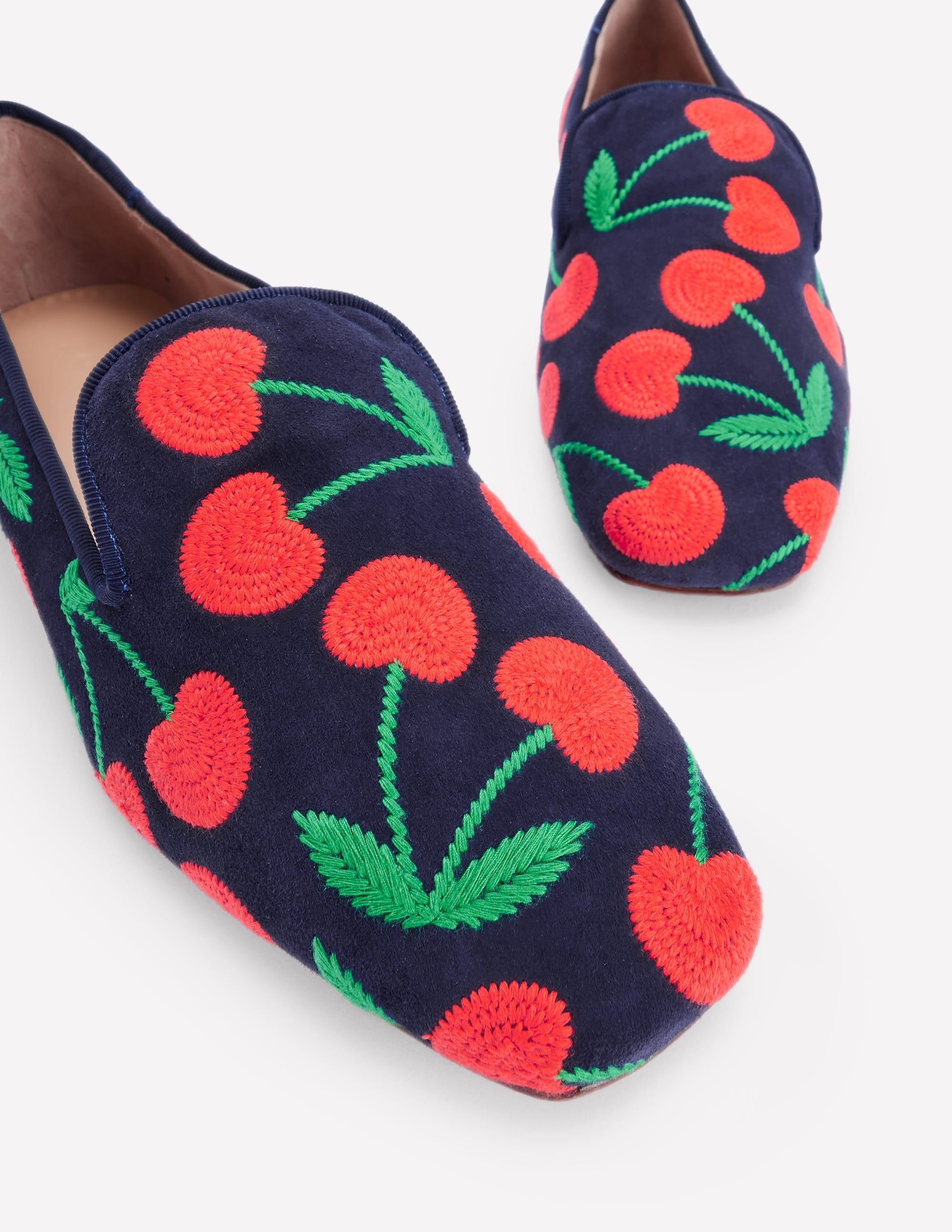  Slipper Cut Loafer-Navy Cherries、mySite、ashleygrahame