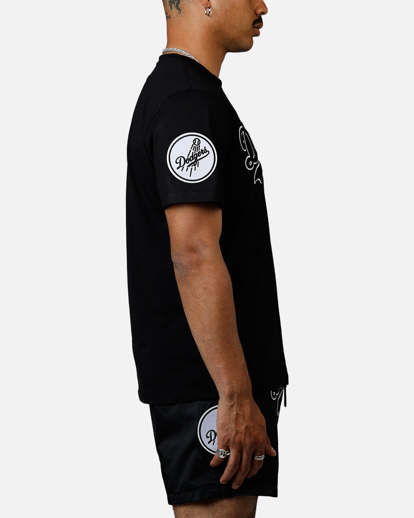 Pro Standard Los Angeles Dodgers Chenille T-Shirt Black、mySite、zt4zffjzw